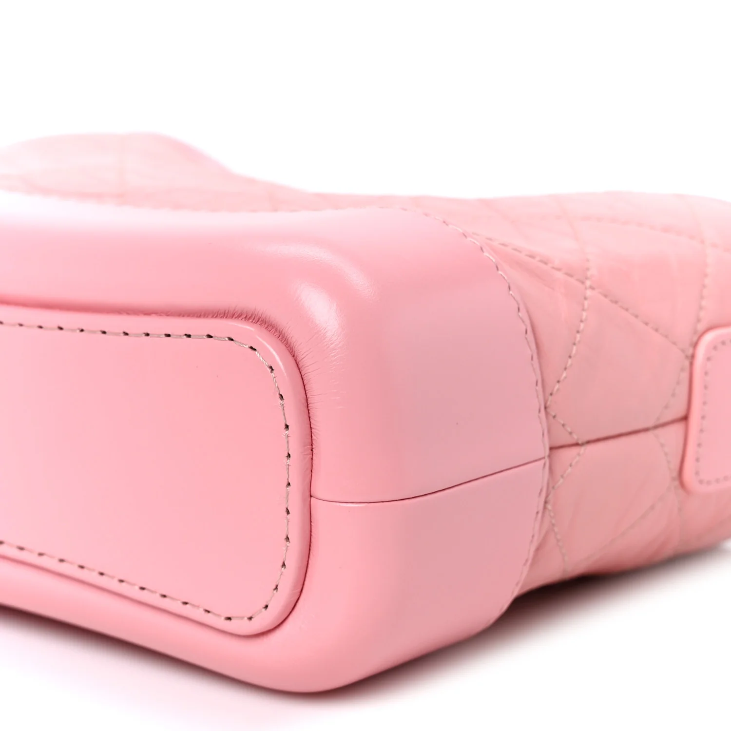Aged Calfskin Quilted Small Gabrielle Hobo Pink - Top Club