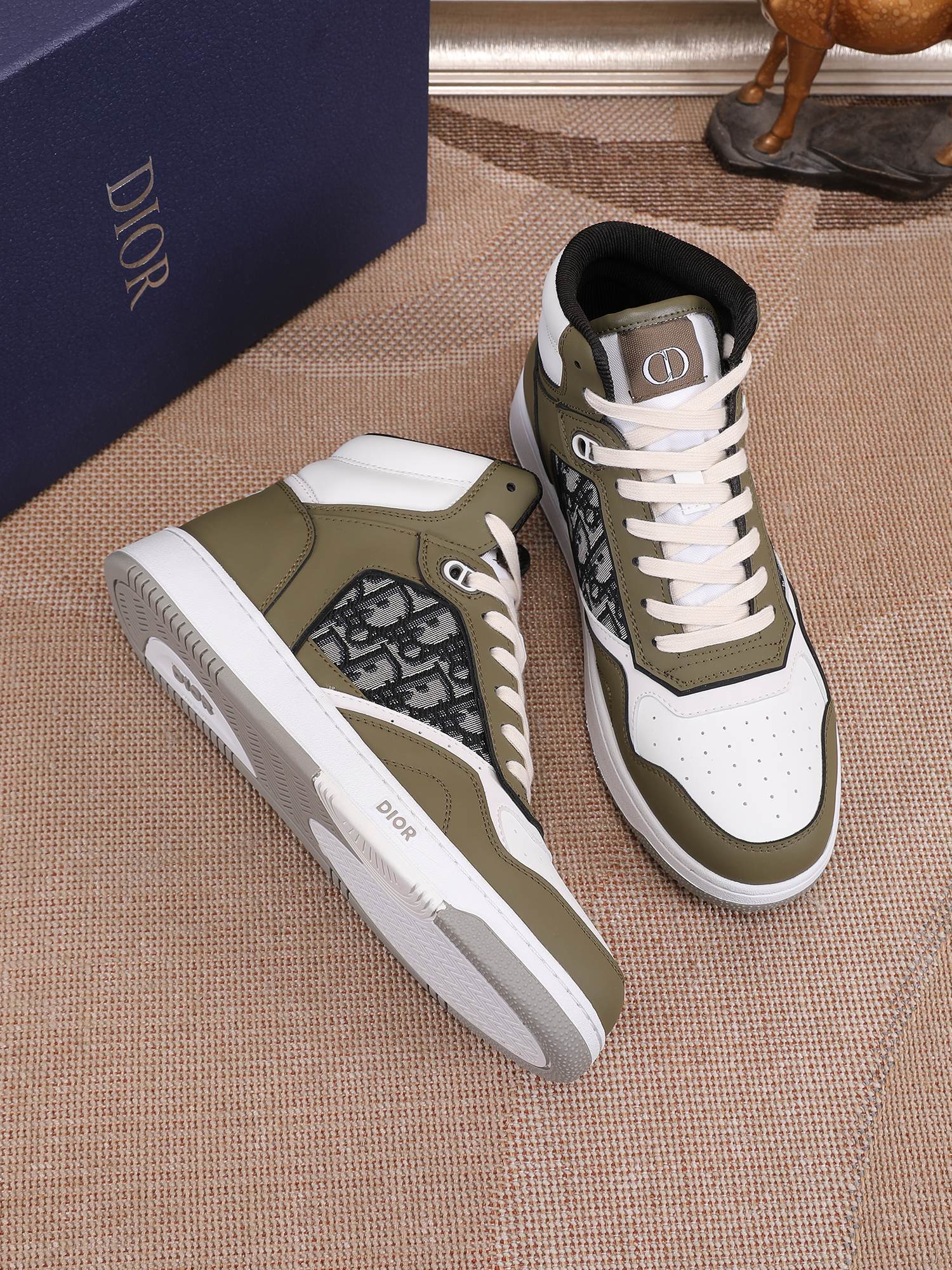 Dior Men's High Top Sneakers with Oblique Pattern and Adjustable Strap - Sneaker Replica Workshop