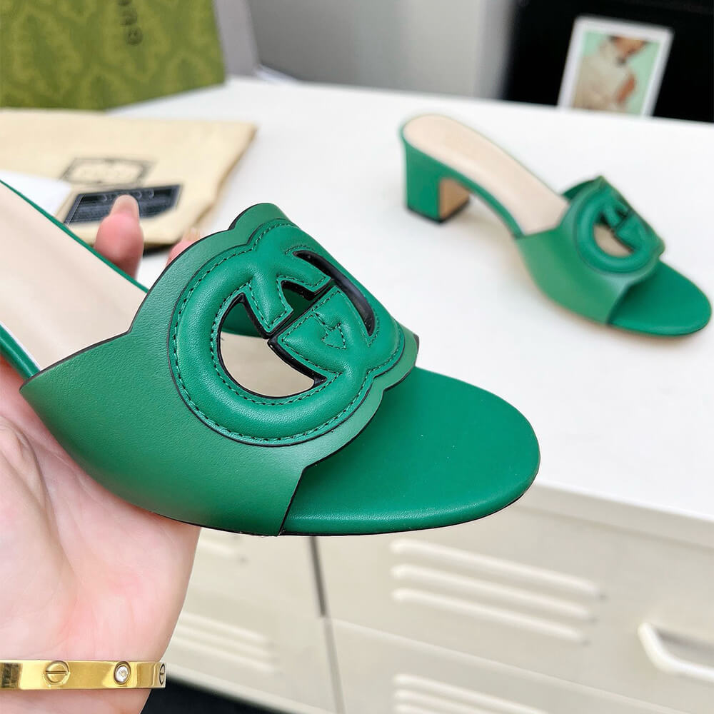 GUCCI Women s Interlocking G slide sandal - Top Club