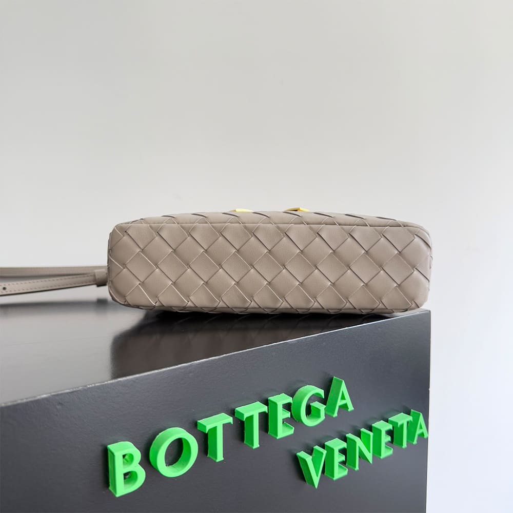 Bottega Veneta Bang Bang Vanity Case(high-end grade) - Top Club