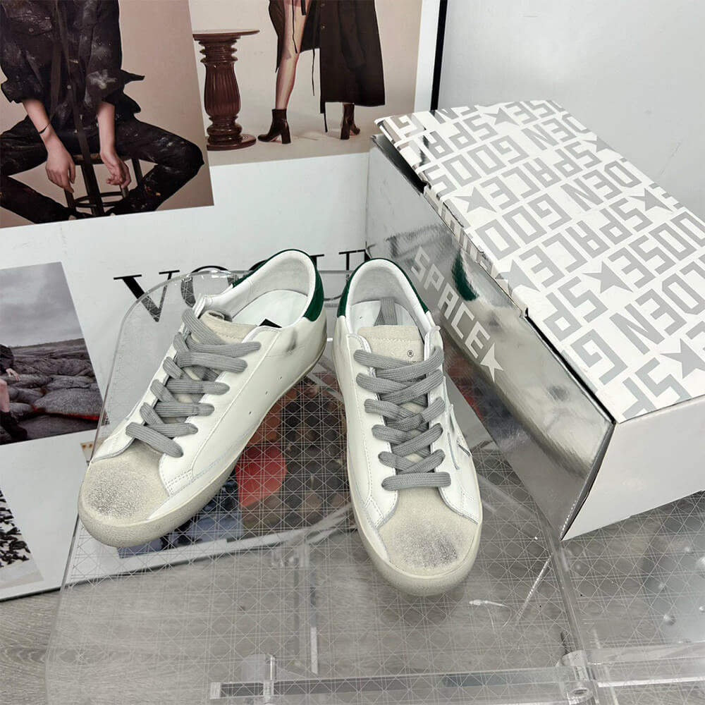 Golden Goose Sneakers - Top Club