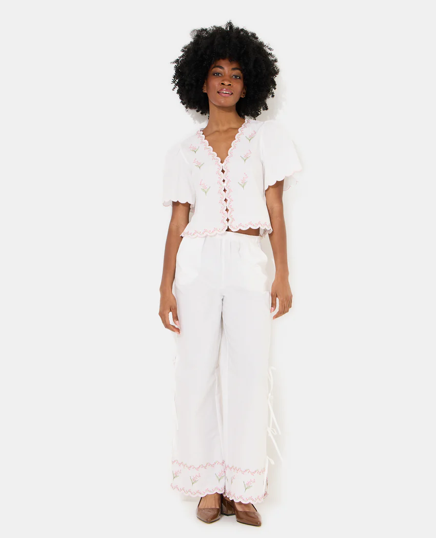 Pimkie Blouse manches courtes avec fleurs points de croix
