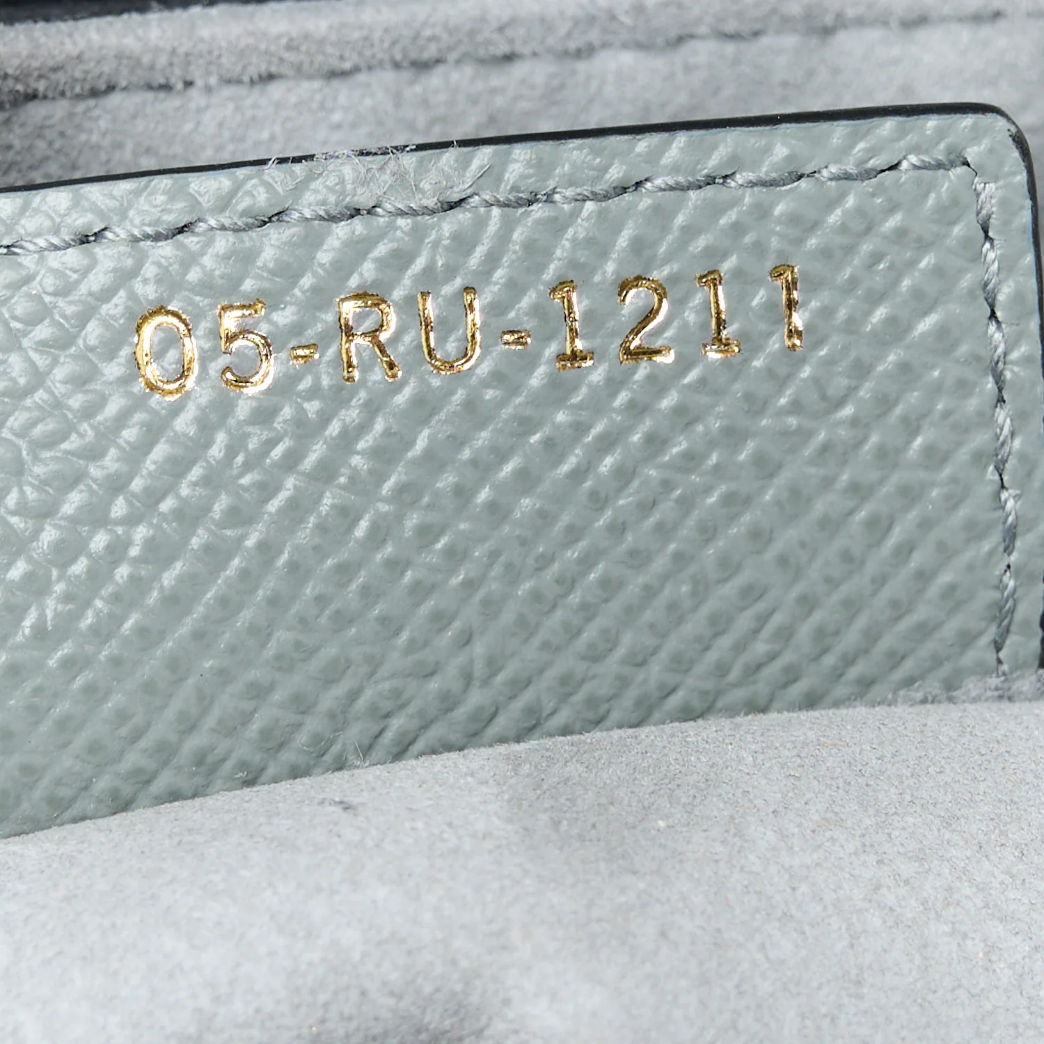 Grained Calfskin Saddle Bag With Strap Stone Grey - Top Club
