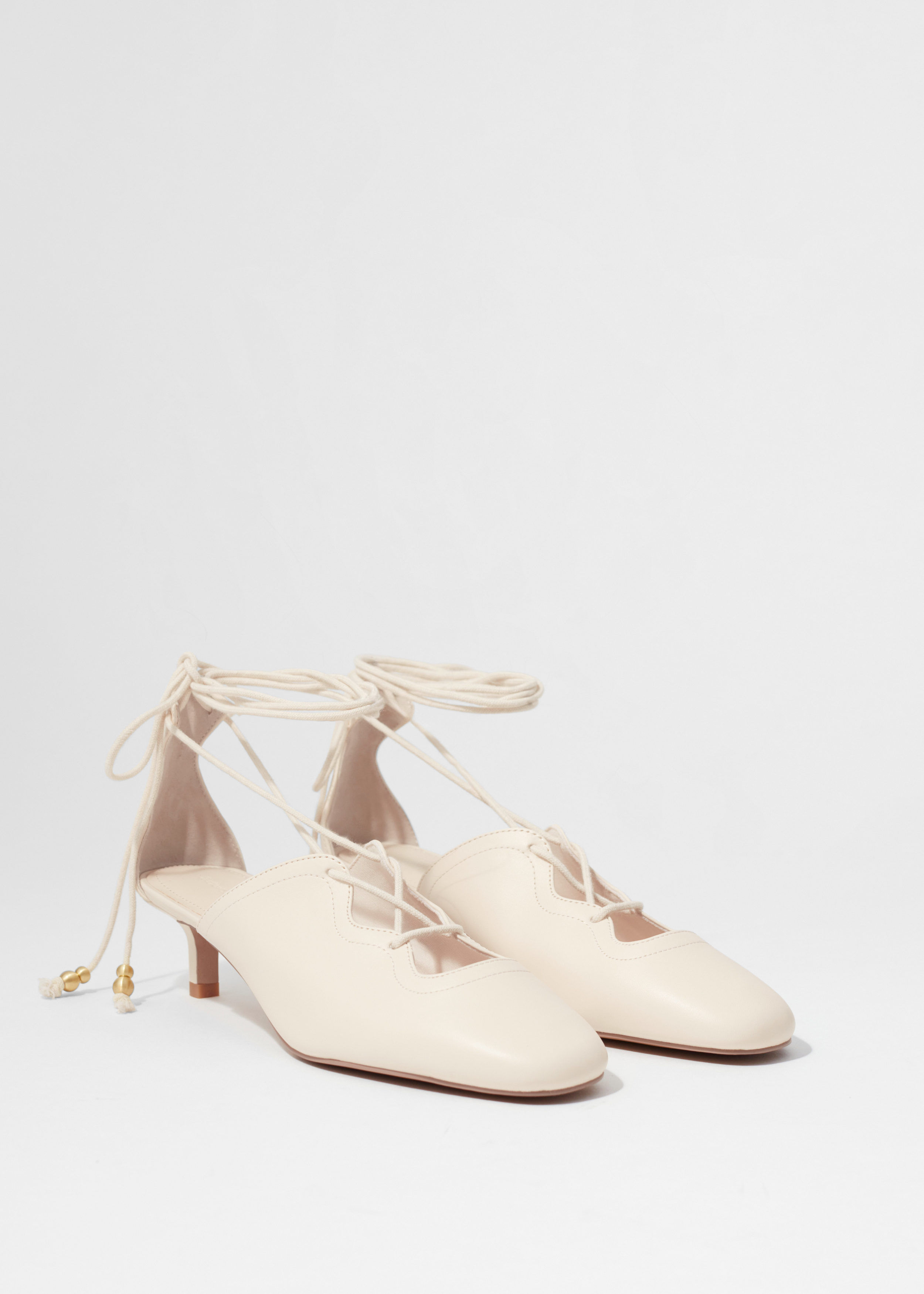 & Other Stories LACE-UP LEATHER PUMPS
