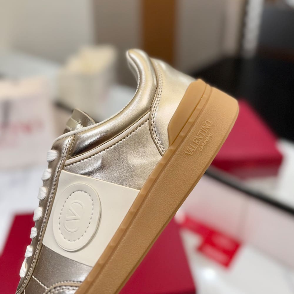 VALENTINO Women s UPVILLAGE calfskin sneakers - Top Club