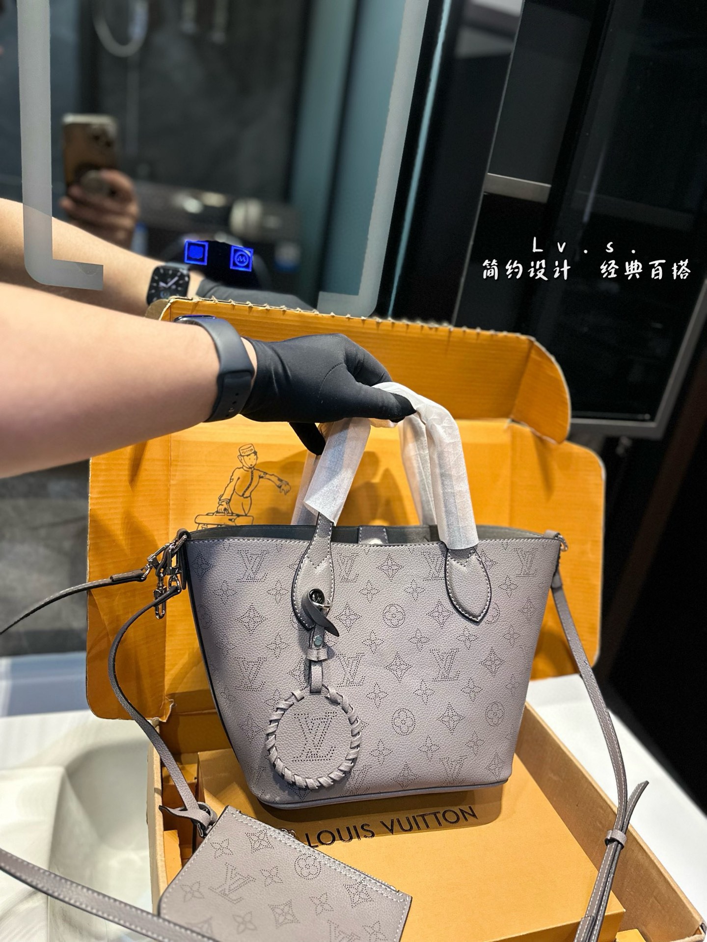 louis new arrival tote bucket bag size:21 * 20cm - Top Club