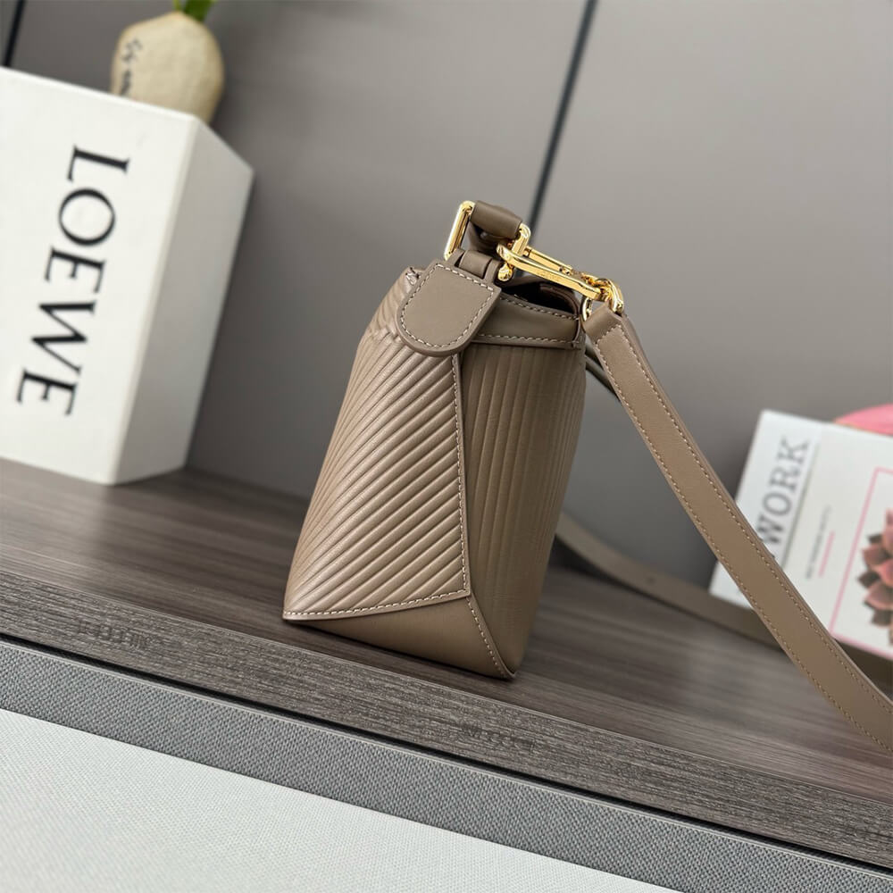 LOEWE Small Puzzle bag in calfskin(HIGH-END GRADE) - Top Club
