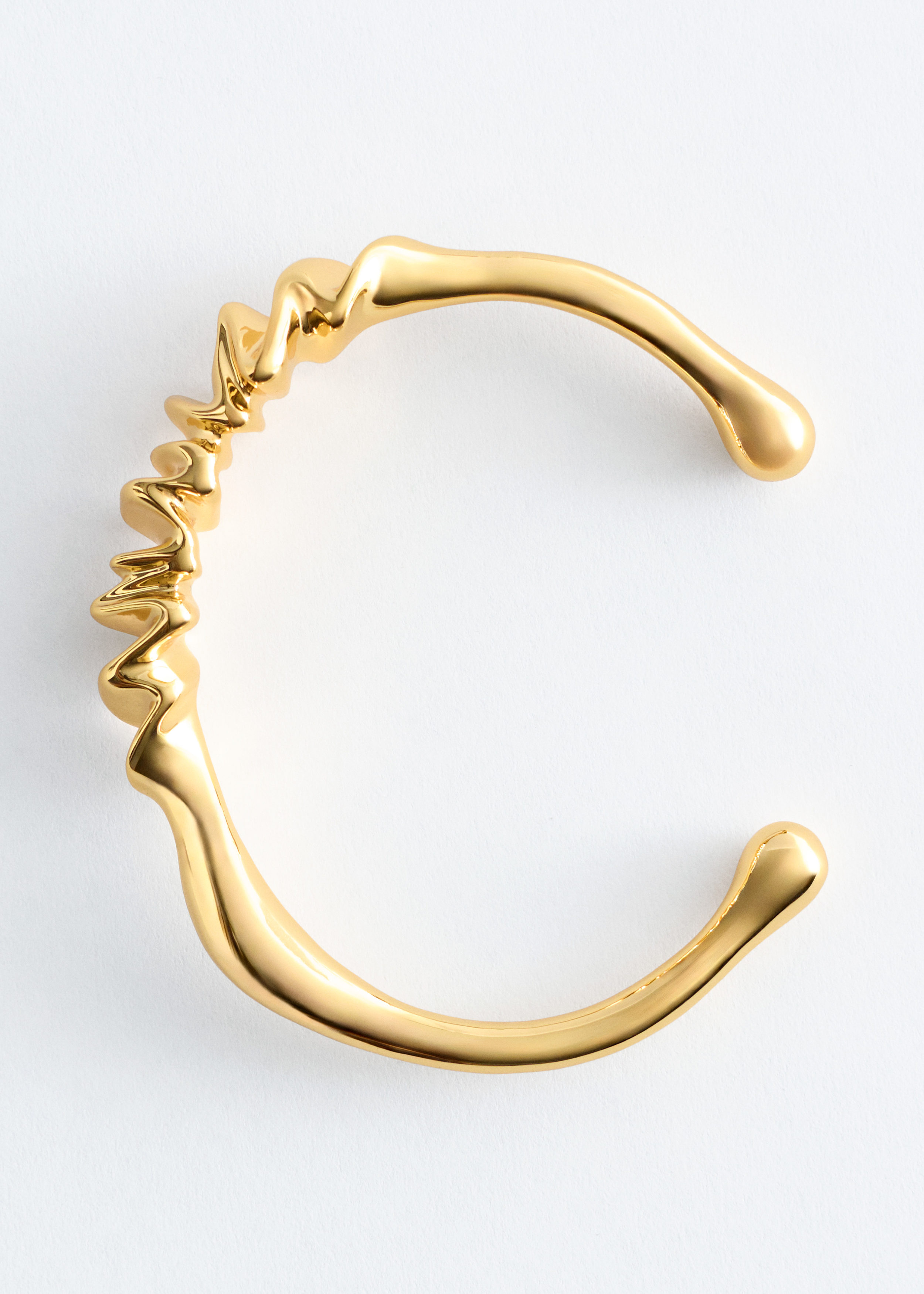 & Other Stories WRINKLED-LOOK CUFF BRACELET