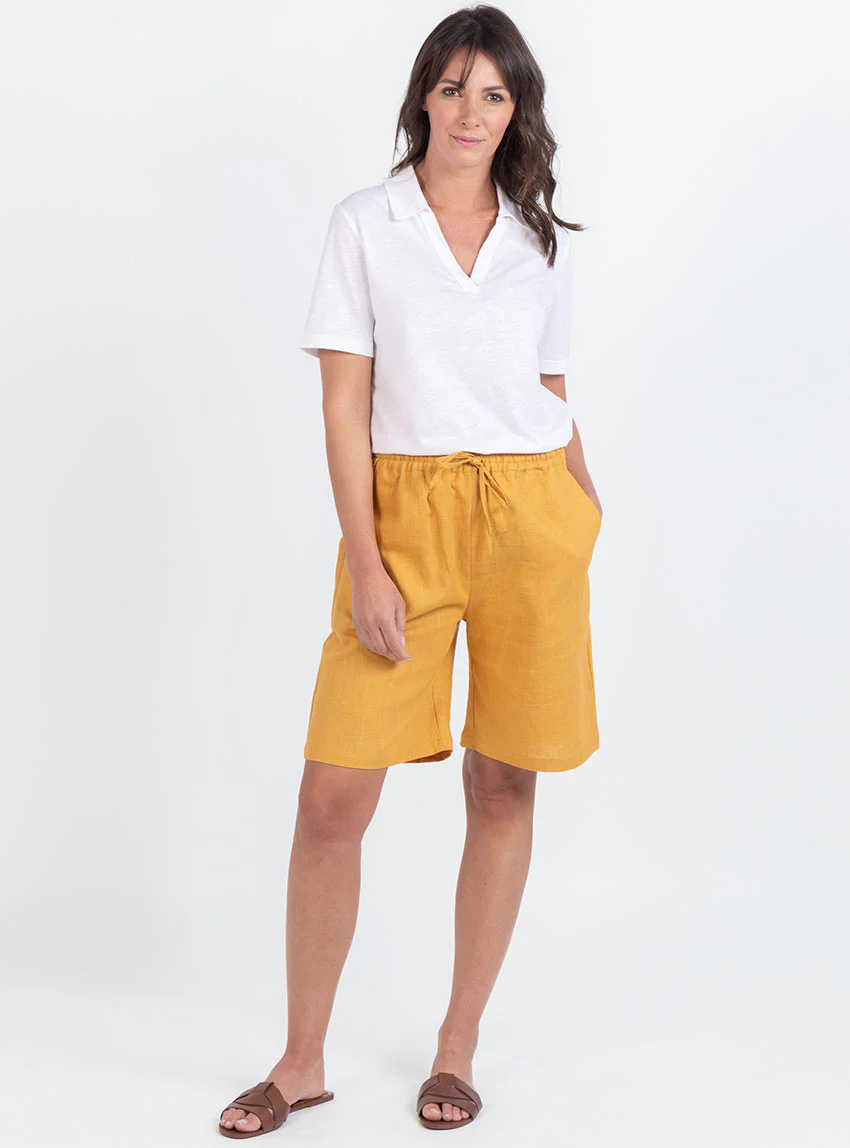 Bermuda femme en lin et coton jaune safran