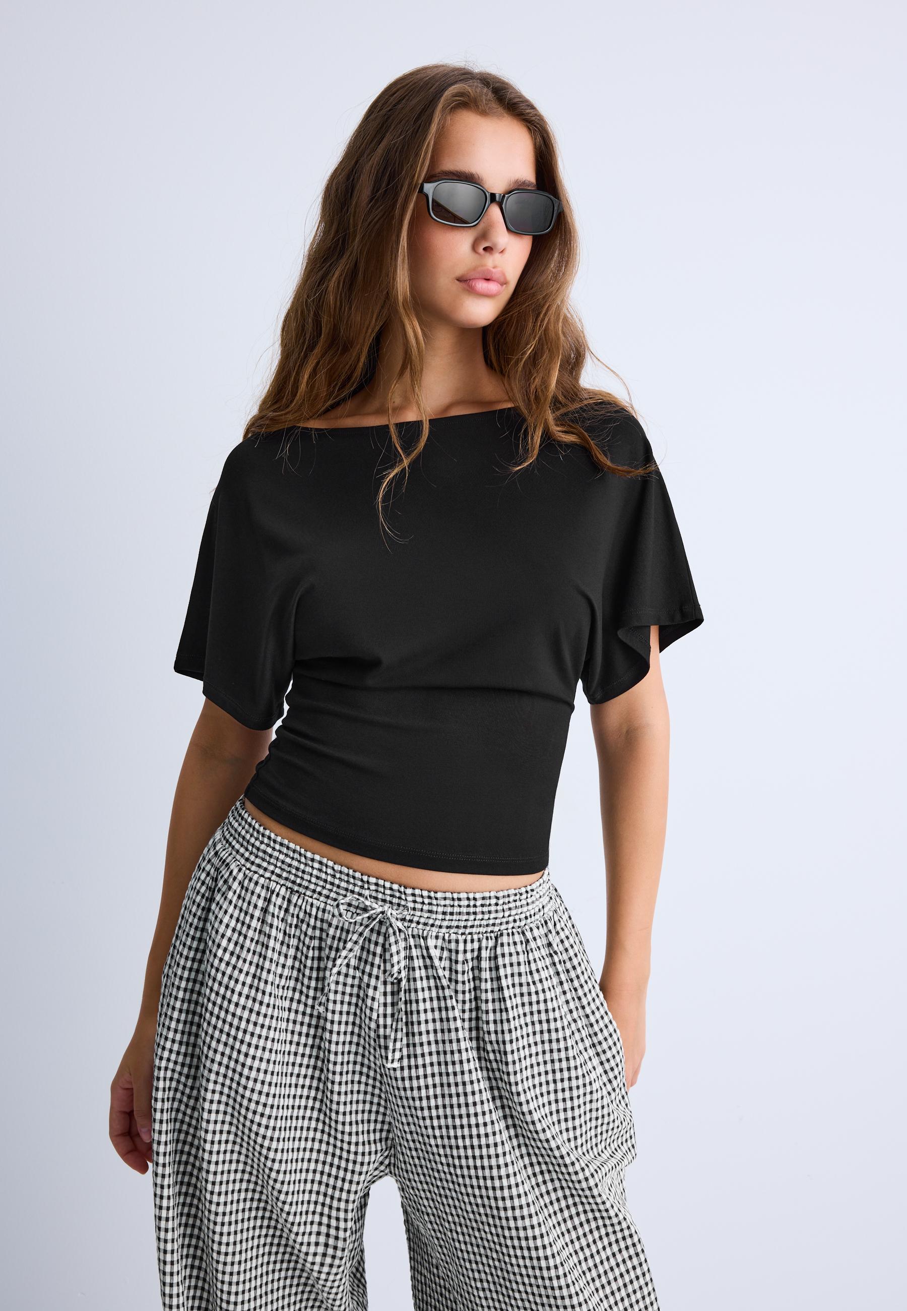 SHORT SLEEVE BOAT NECK T-SHIRT