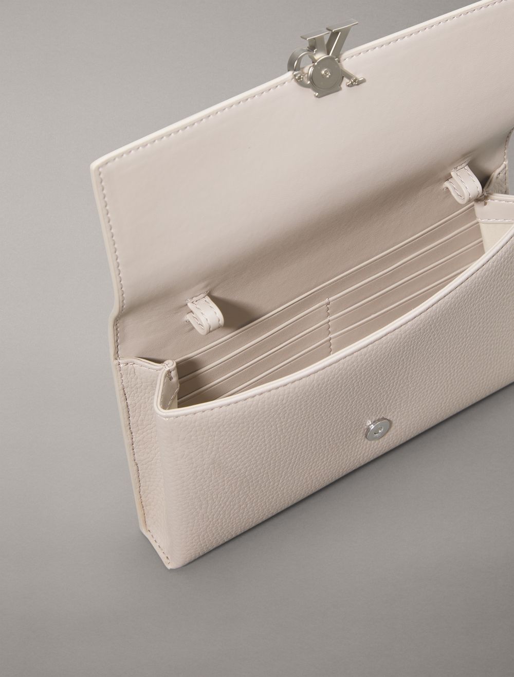 COACH Archive Hardware Chain Wallet