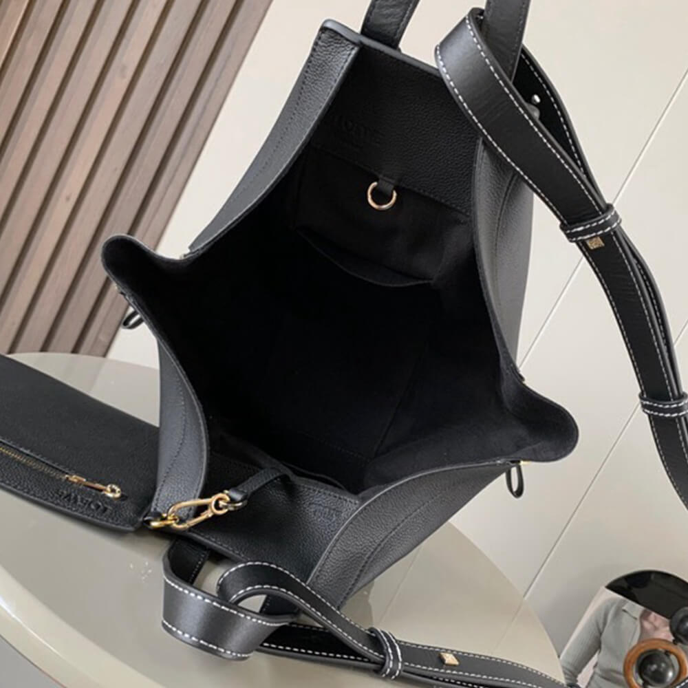 LOEWE Small Hammock bag in soft grained calfskin - Top Club