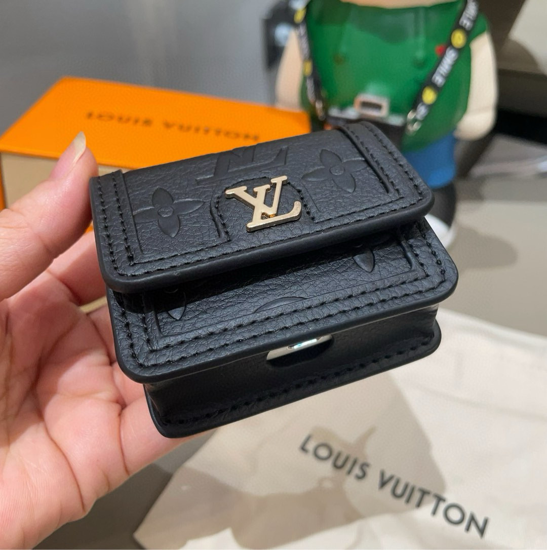 Louis new arrival coin earphone bag wallet 002 - Top Club