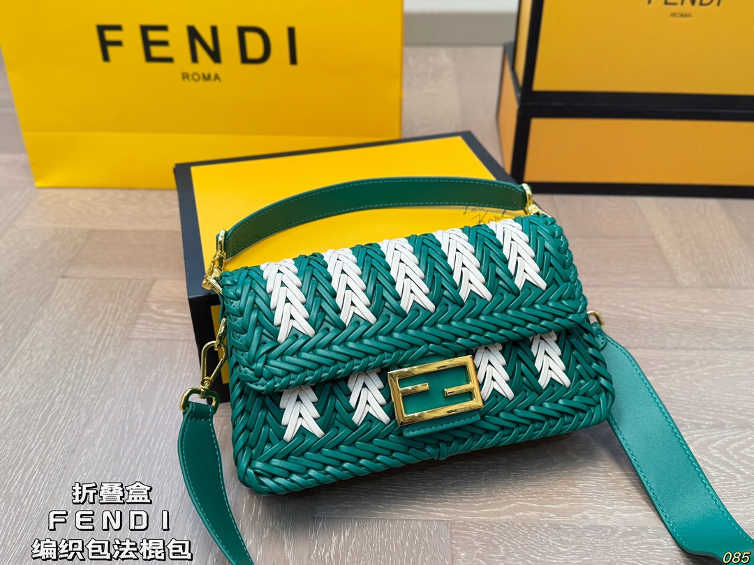 Fen new arrival Baguette bag size: 26 * 15 cm - Top Club