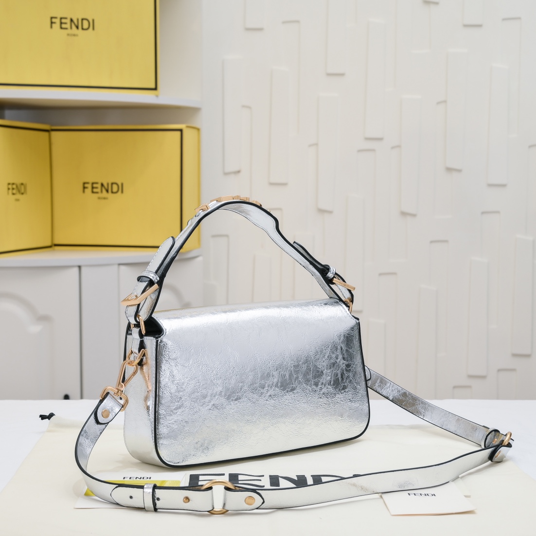 Fen new arrival BAGUETTE bag size: 27*15*6 - Top Club