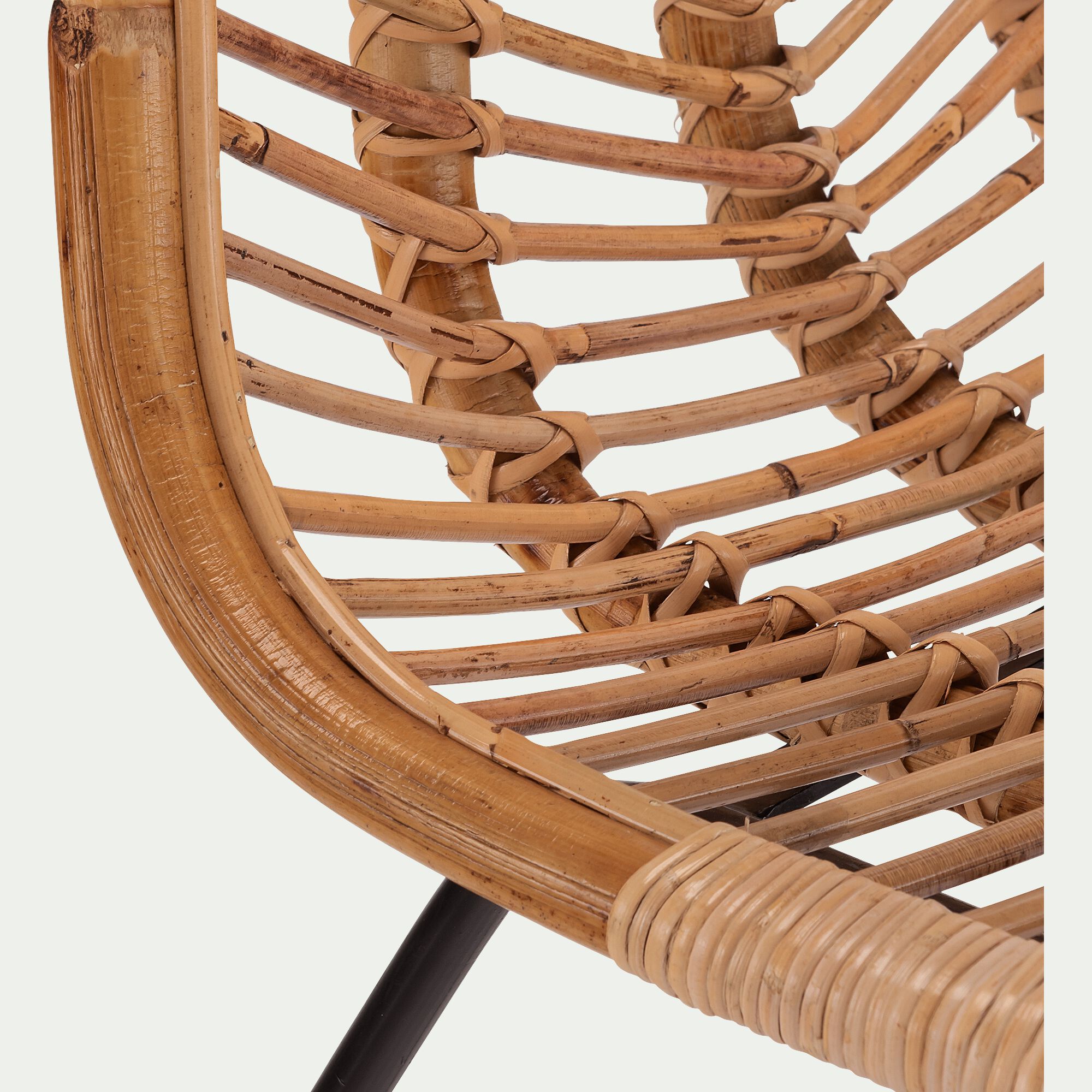 LUPIN - Chaise en rotin et piètement en acier- naturel