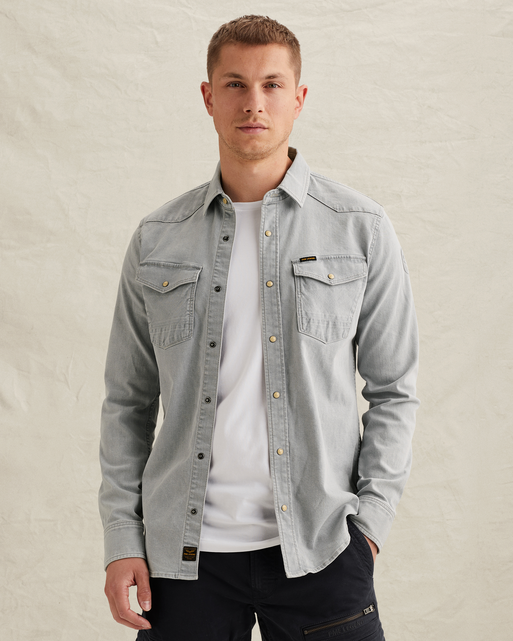Denim shirt with chest pocketsx