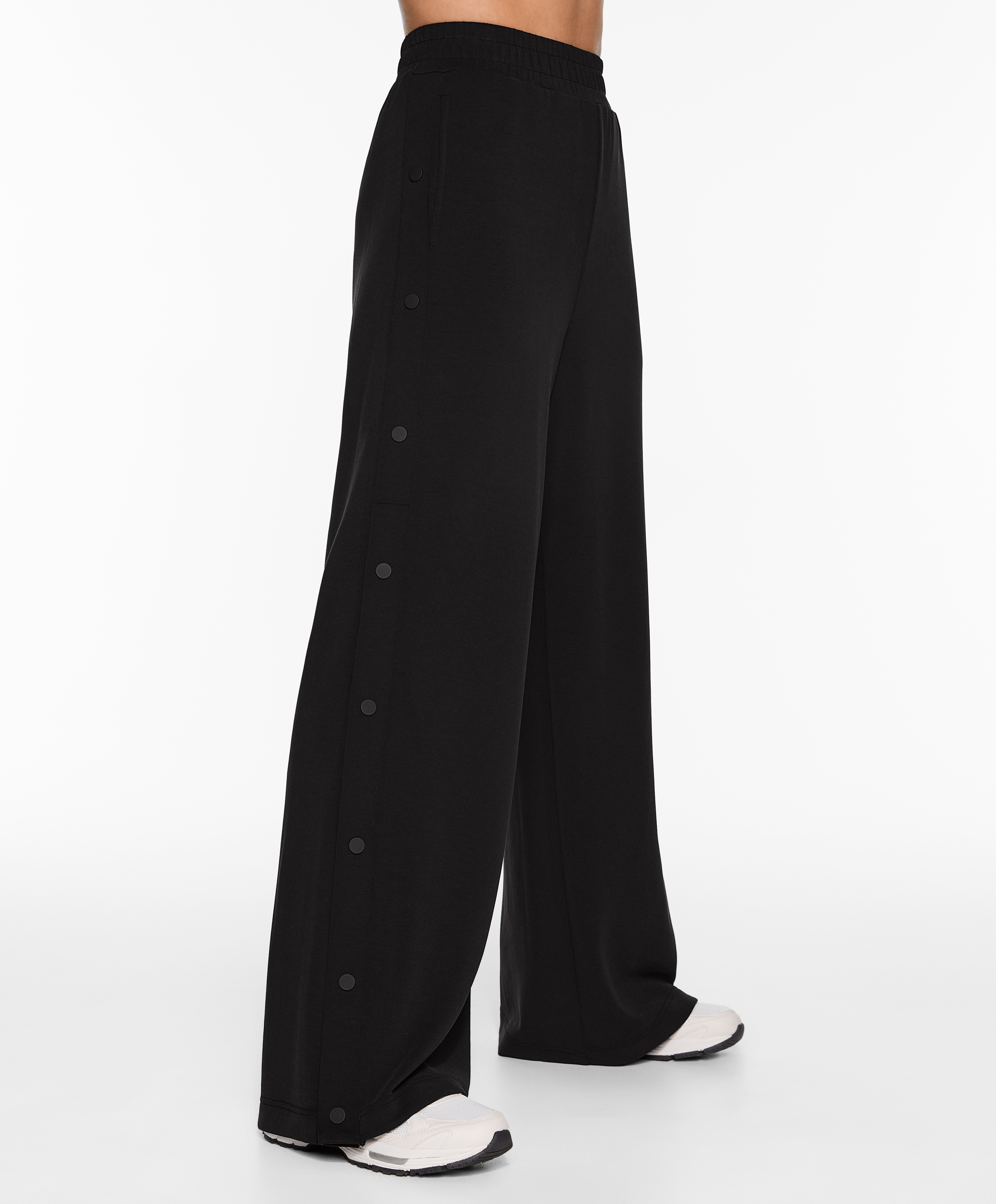 OYSHO Soft-touch wide, straight-leg trousers with modal and buttons