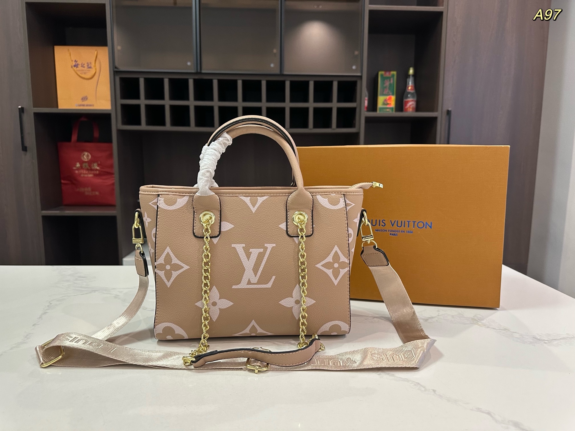 Louis new arrival tote bag size: 26*22cm cm - Top Club