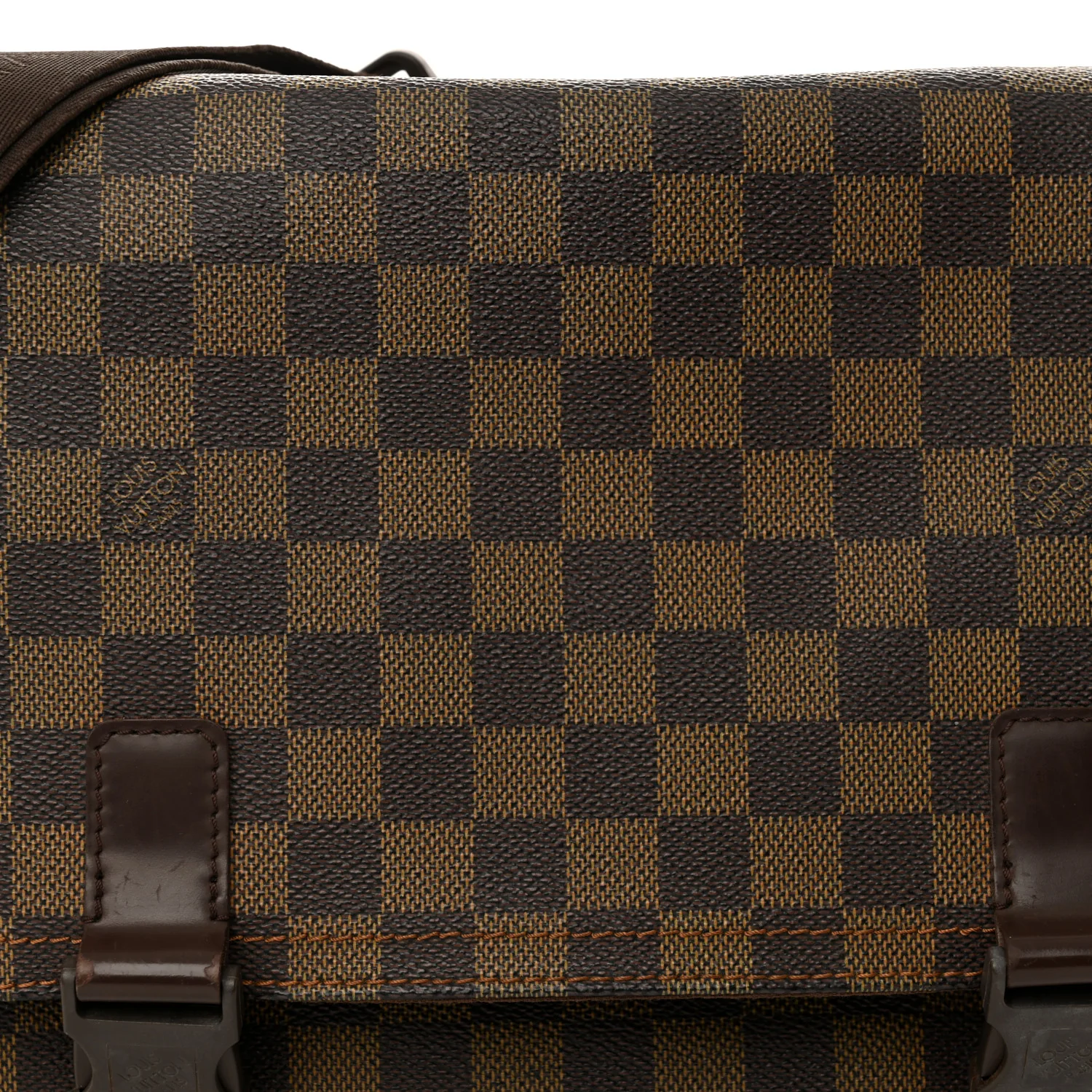 Damier Ebene Melville Messenger Bag - Top Club