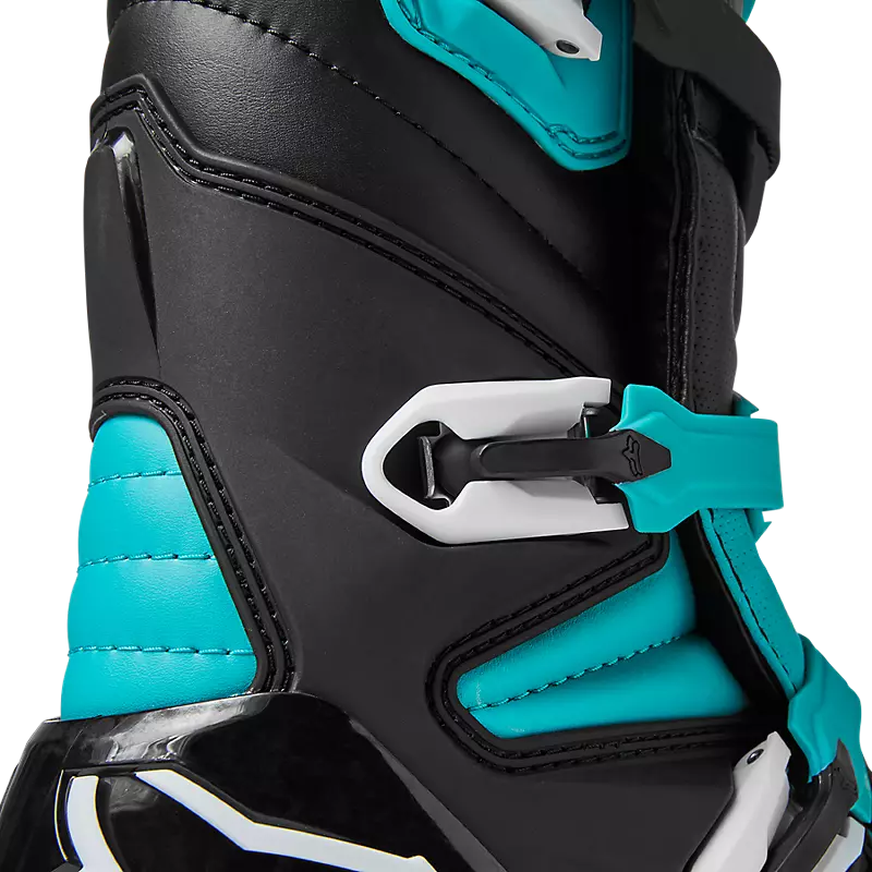 Complete boots