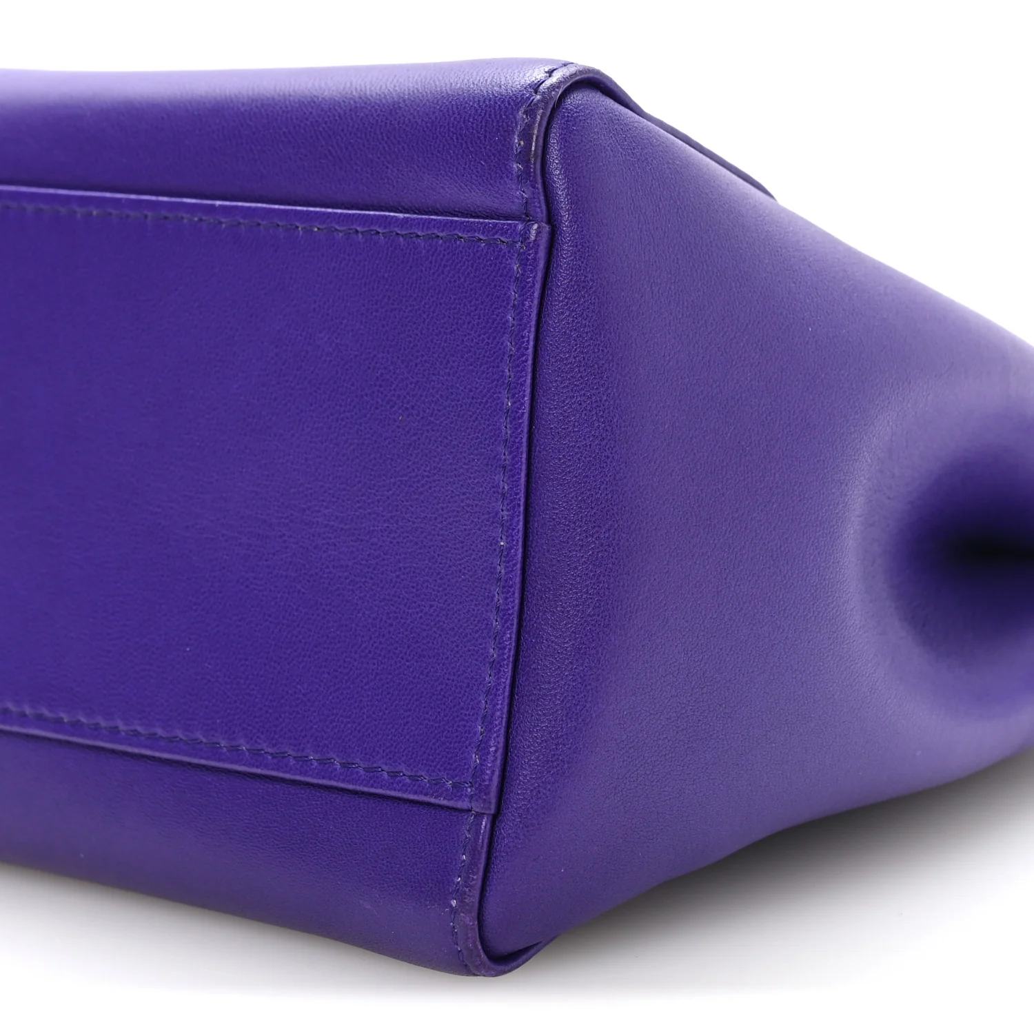 Nappa Mini Peekaboo Iconic Satchel Violet - Top Club