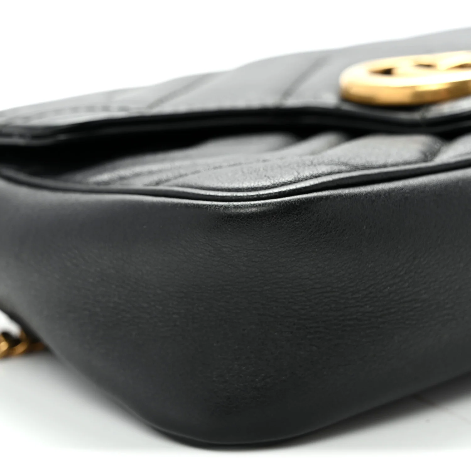 Calfskin Matelasse Super Mini GG Marmont Shoulder Bag Black - Top Club