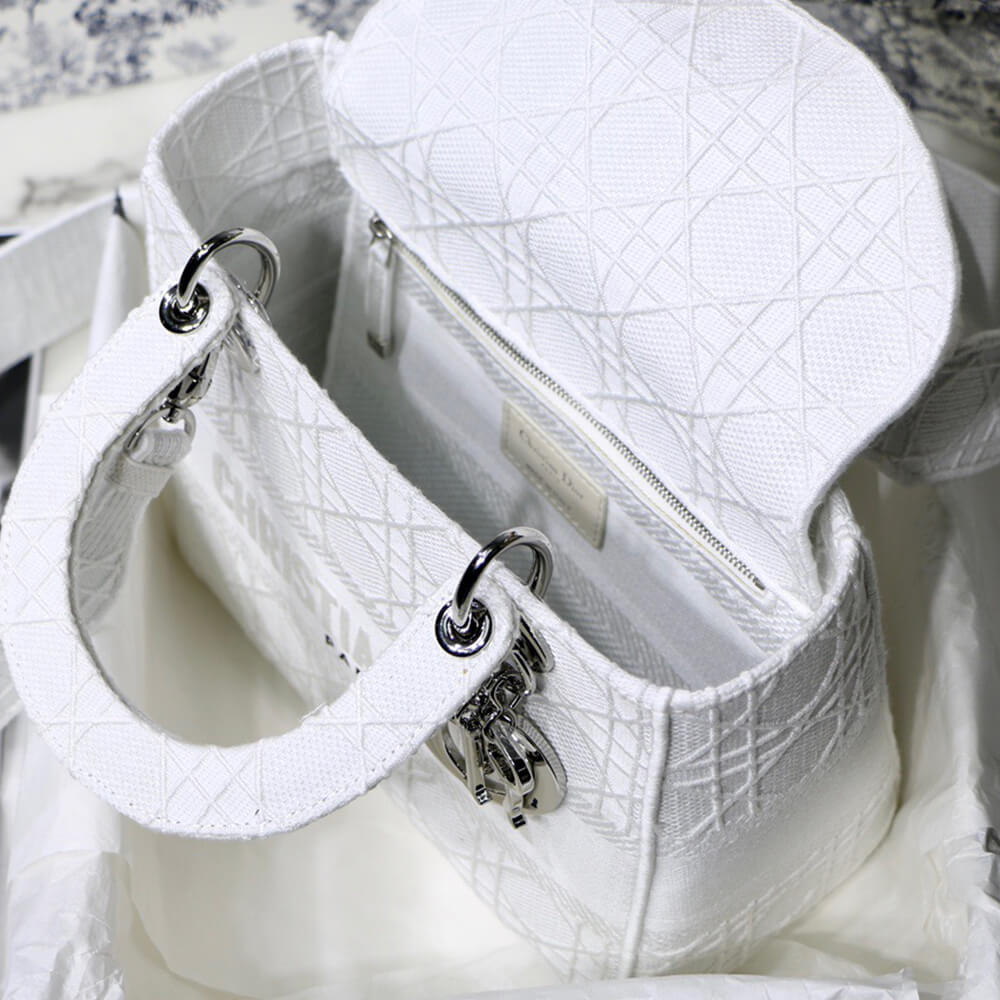 DIOR MEDIUM LADY D-LITE BAG - Top Club