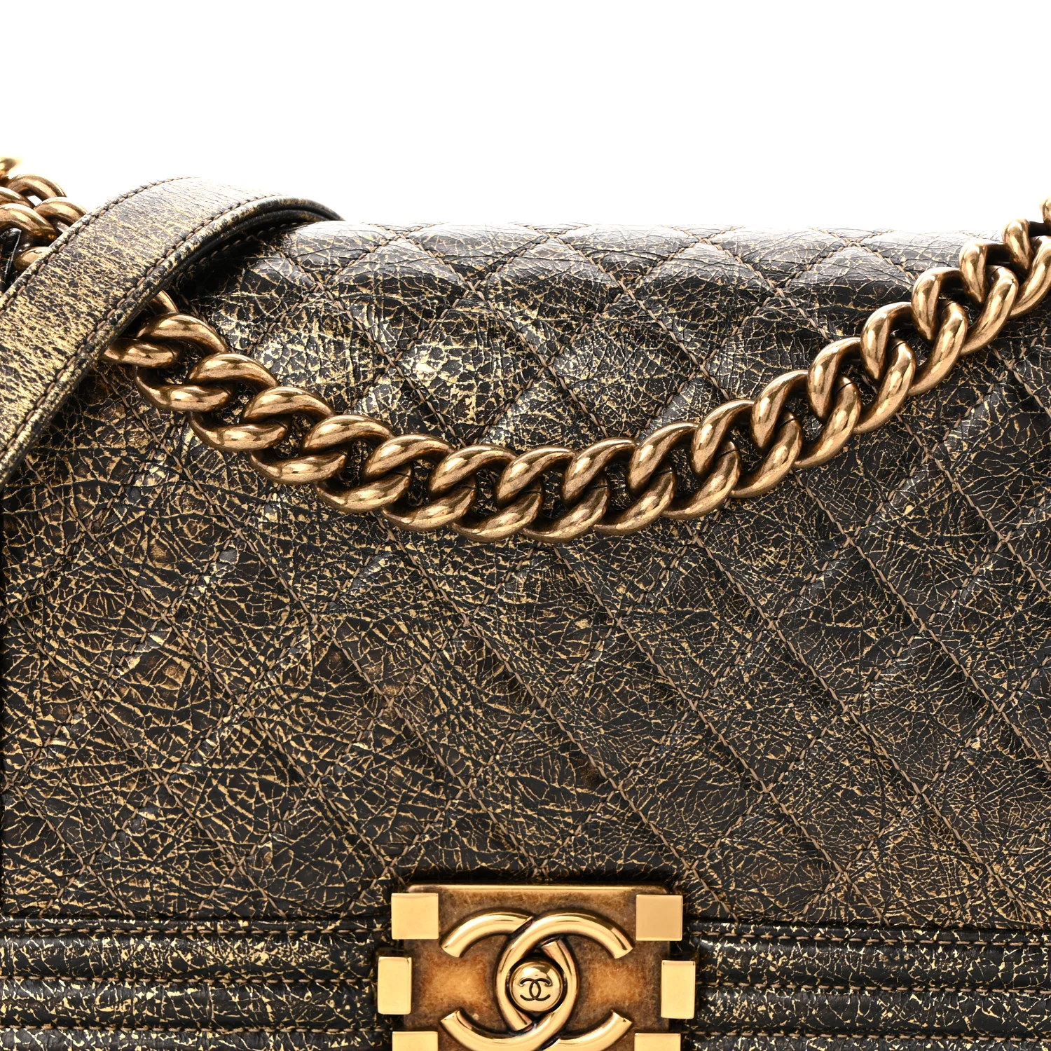 Cracked Metallic Calfskin Quilted Medium Boy Flap Gold - Top Club
