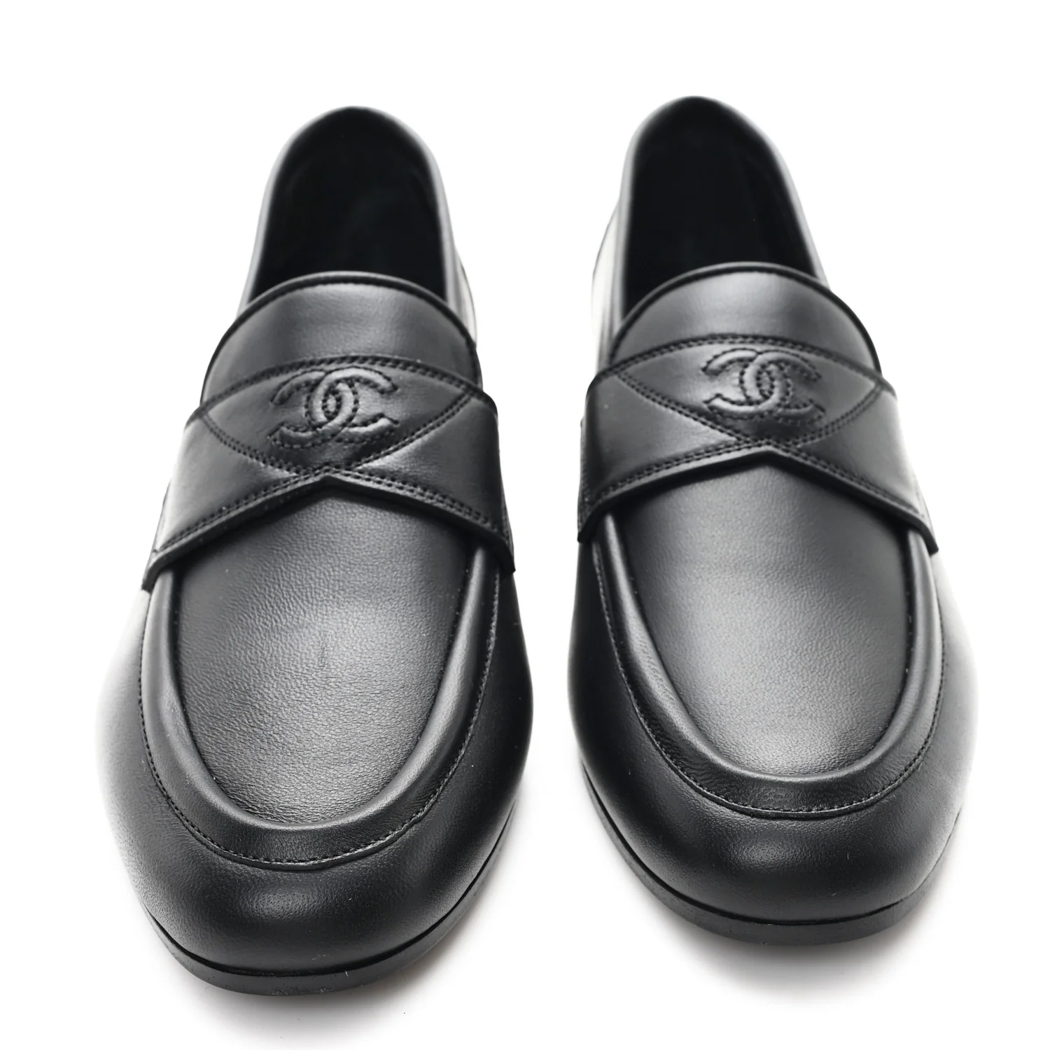 Calfskin Womens Stitched CC Loafers 36 Black - Top Club