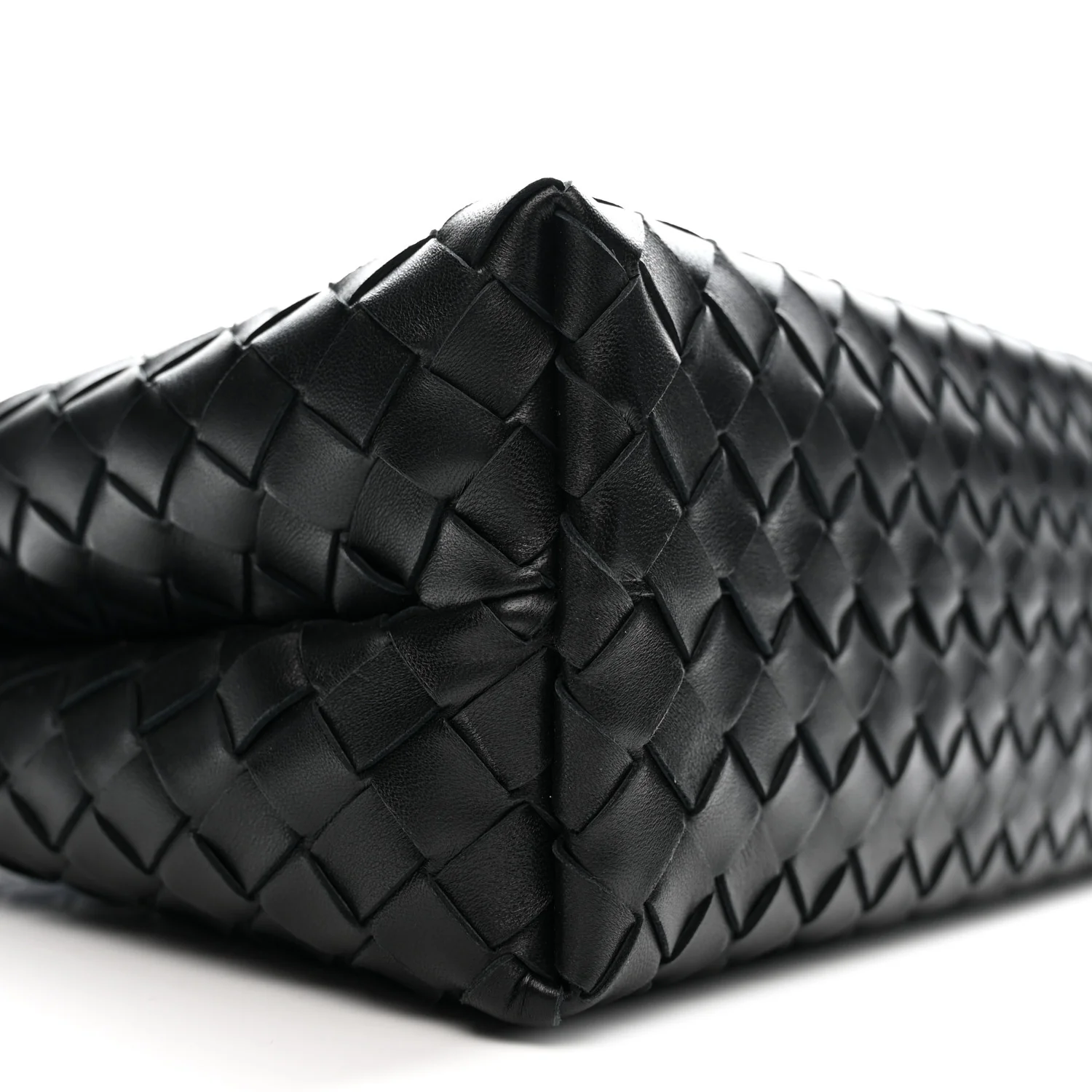 Nappa Intrecciato Medium Andiamo Shoulder Bag Black - Top Club