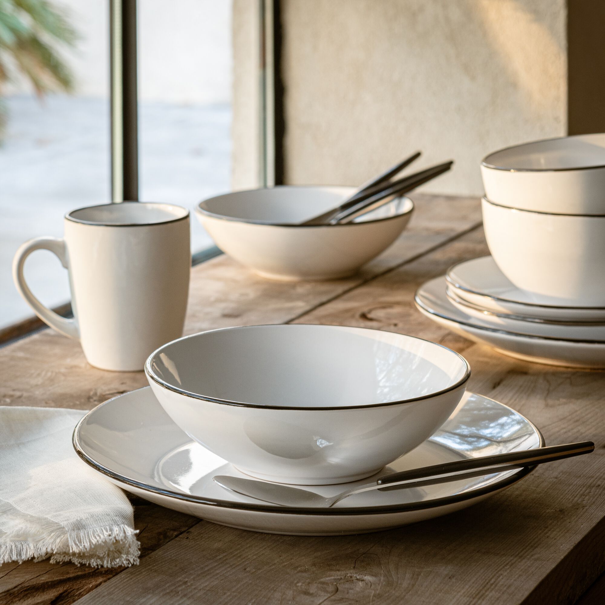 ANNE - Assiette creuse en grès D18,5cm - blanc