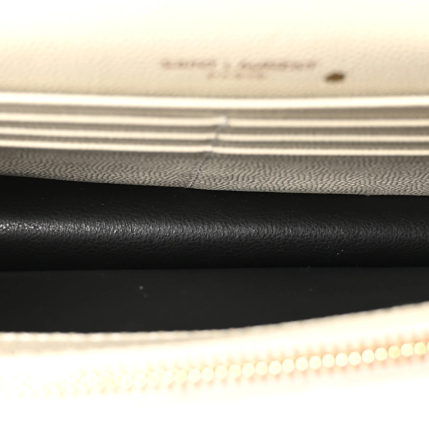 Grain De Poudre Matelasse Chevron Monogram Envelope Chain Wallet Crema Soft - Top Club