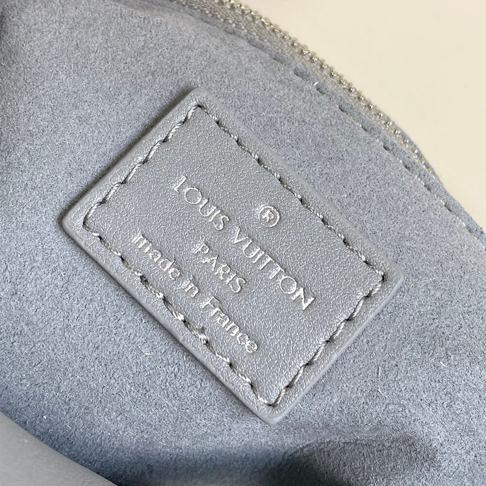 LV Carryall Vibe MM - Top Club