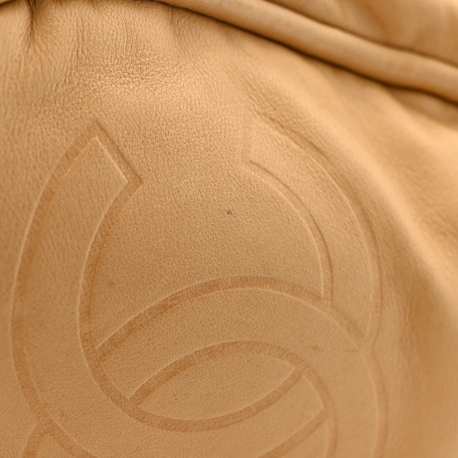 Lambskin Large Ultimate Soft Tote Beige - Top Club
