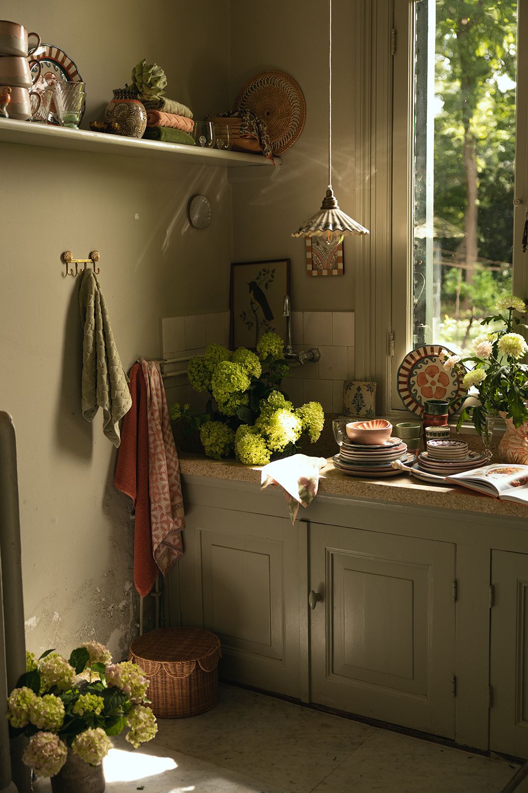 Roze handdoek en theedoek