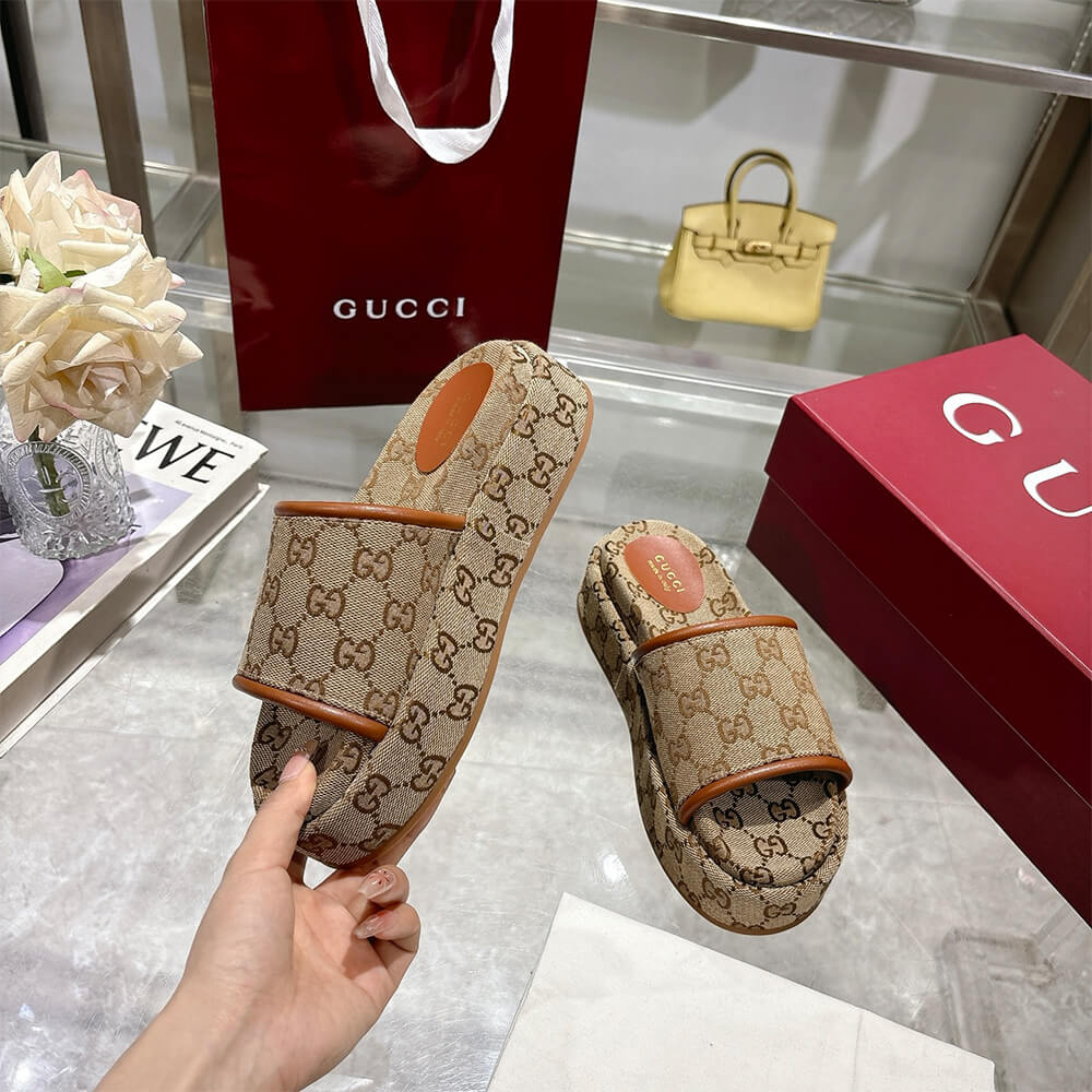 GUCCI Women s GG platform sandal - Top Club