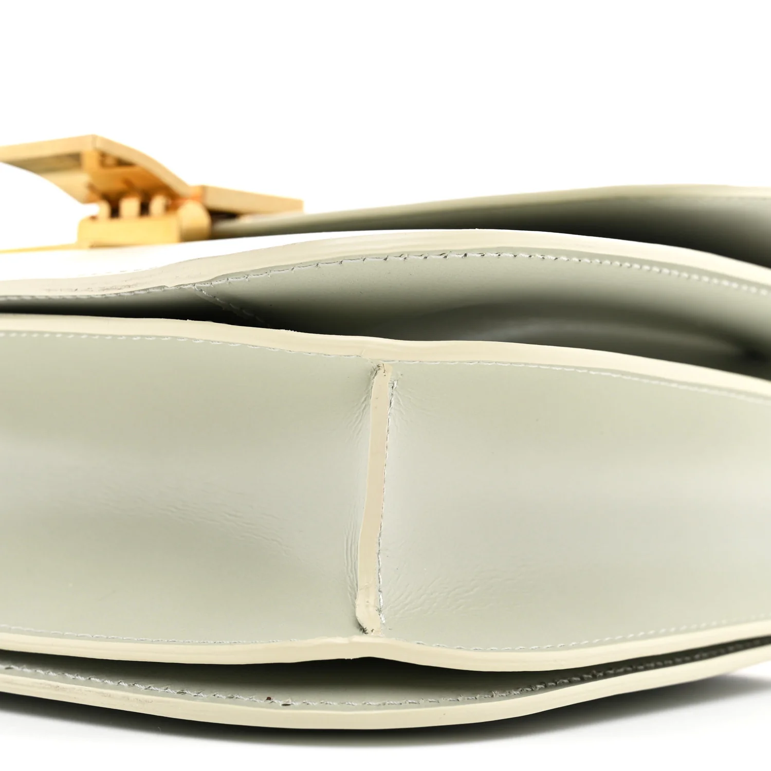 Box Calfskin Medium Classic Box Flap Bag Vert D'eau - Top Club