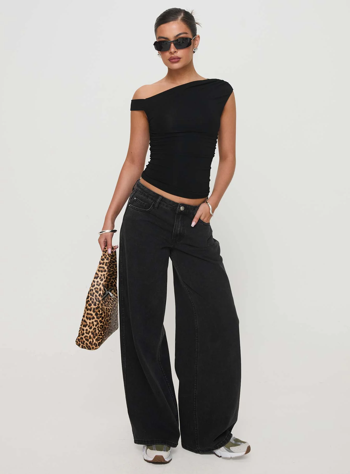 Ramos Low Rise Straight Leg Jeans Washed Black Petite