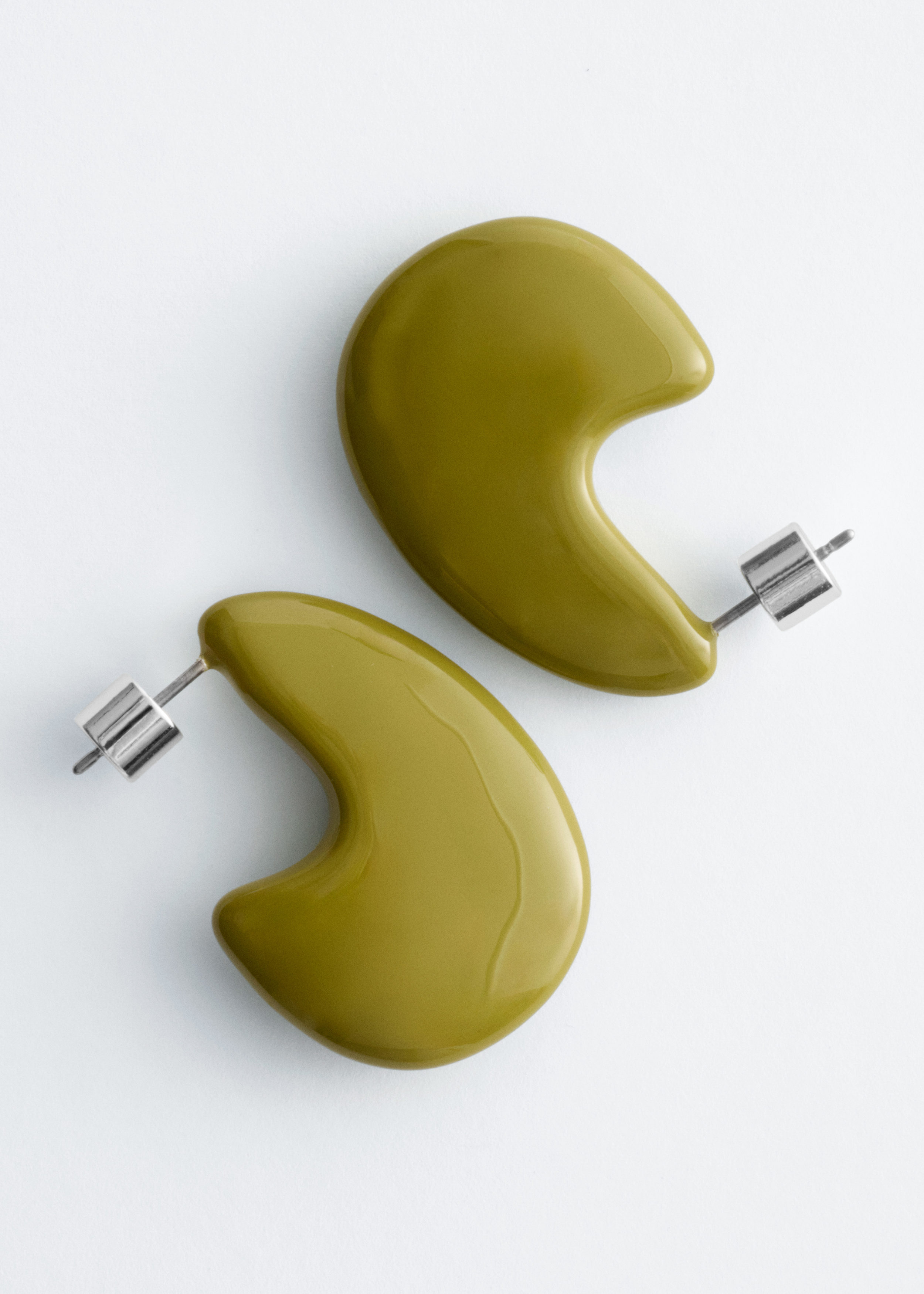 & Other Stories CHUNKY DROPLET EARRINGS