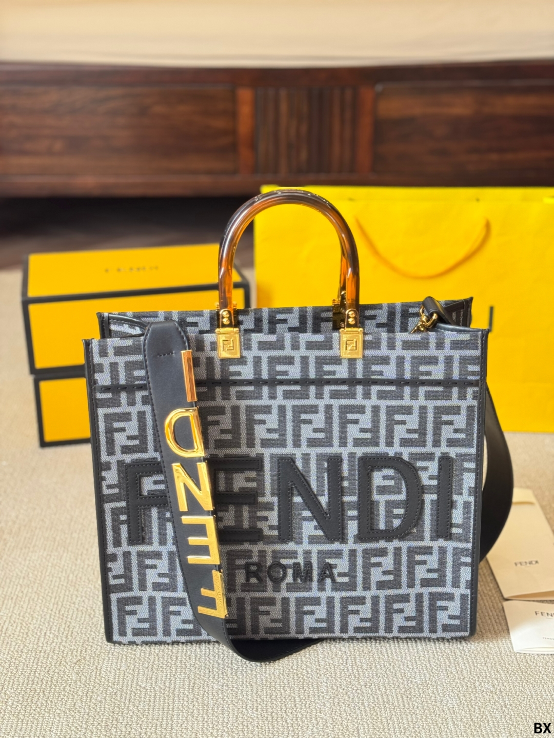 Fen new arrival peekabo tote bag size??35*30 cm - Top Club