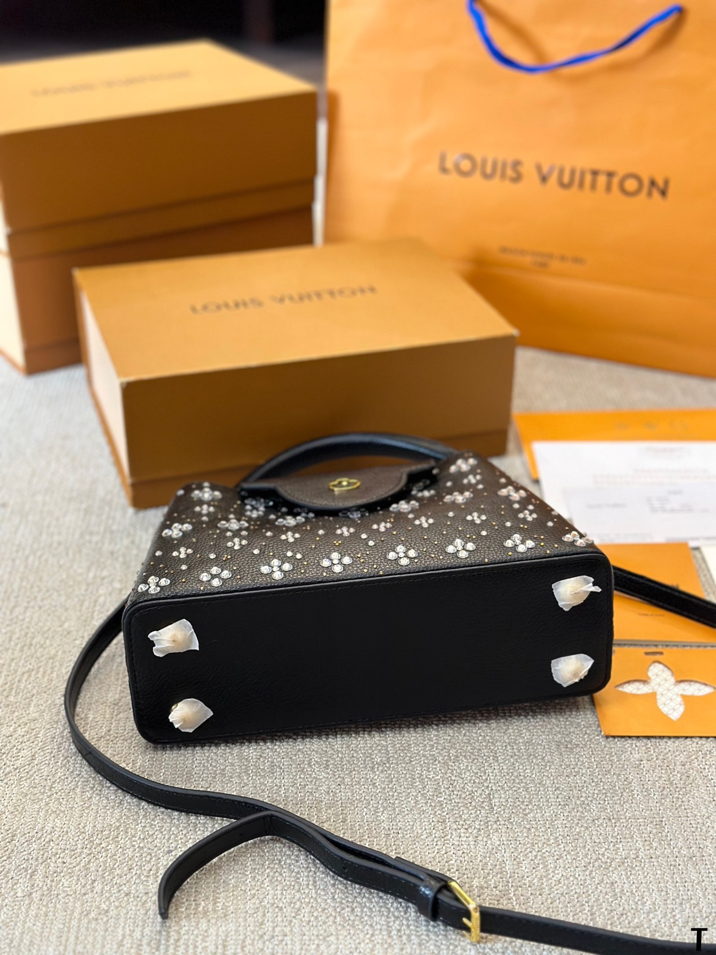 Louis capucines new arrival bag size :27*18cm - Top Club