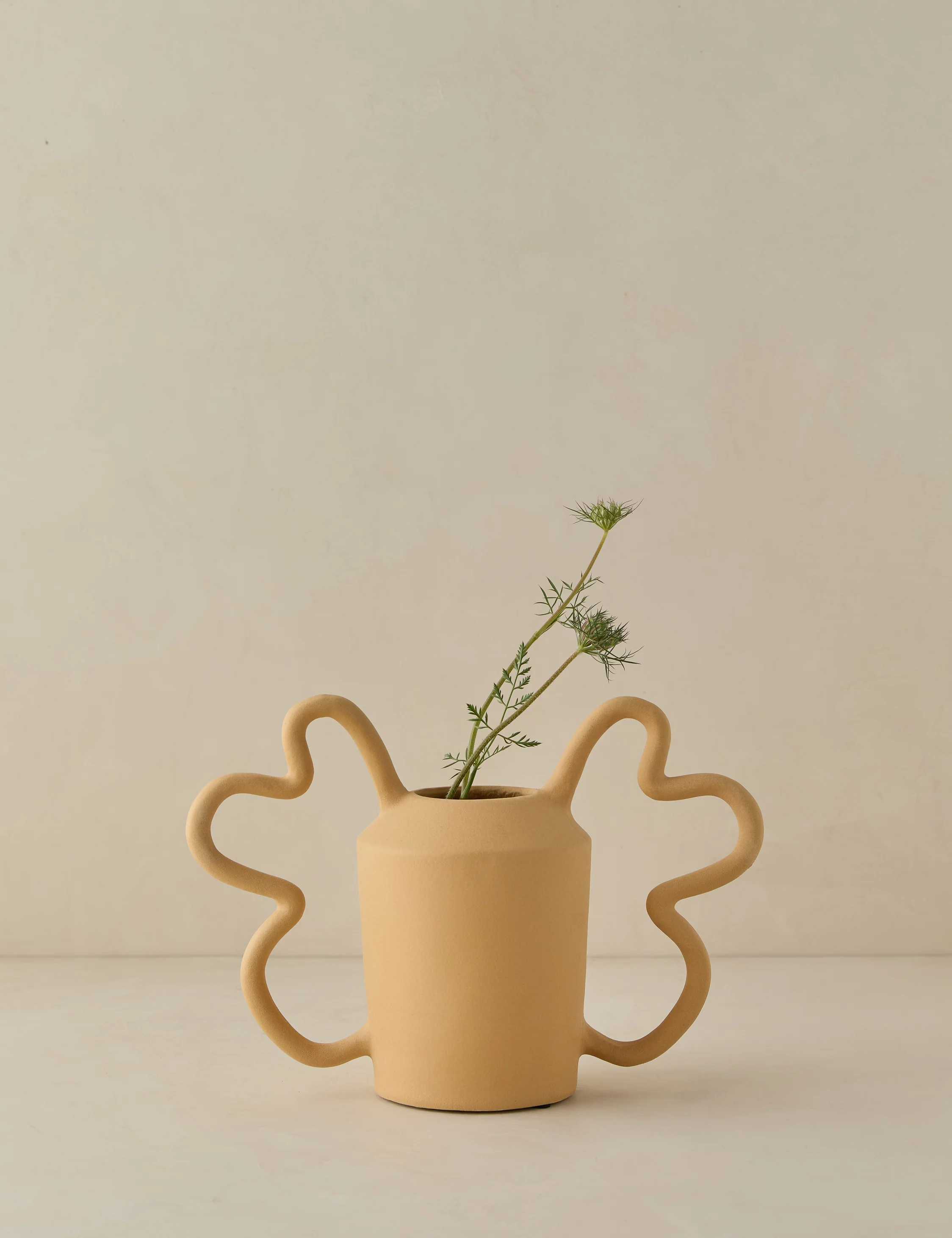 Toma Vase