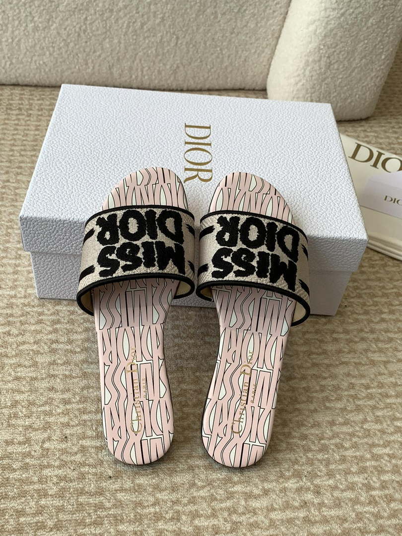 Dior KCO109EZO Dway Slide Embroidered Cotton Miss Dior Allover Motif Shoes D82999 - Sneaker Replica Workshop