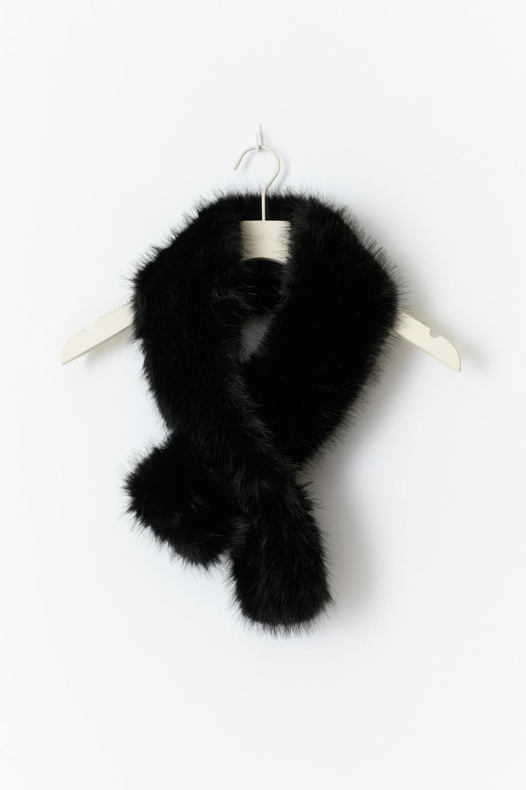 Gina Tricot faux fur plush scarf