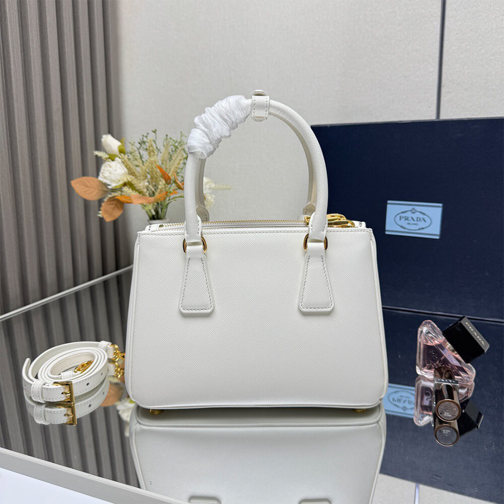 Prada Small Prada Galleria Saffiano leather bag(HIGH-END GRADE) - Top Club