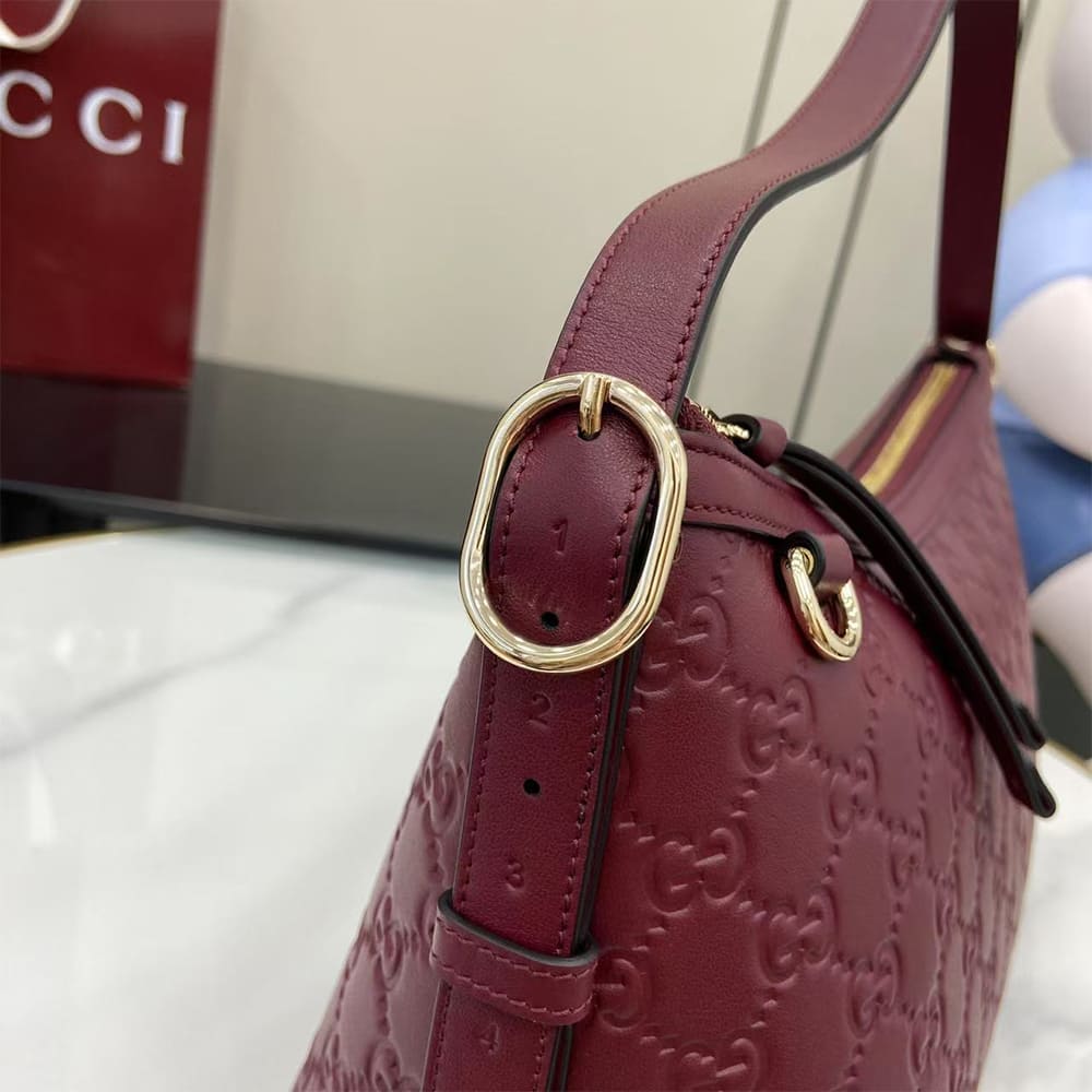 GG Emblem medium shoulder bag - Top Club