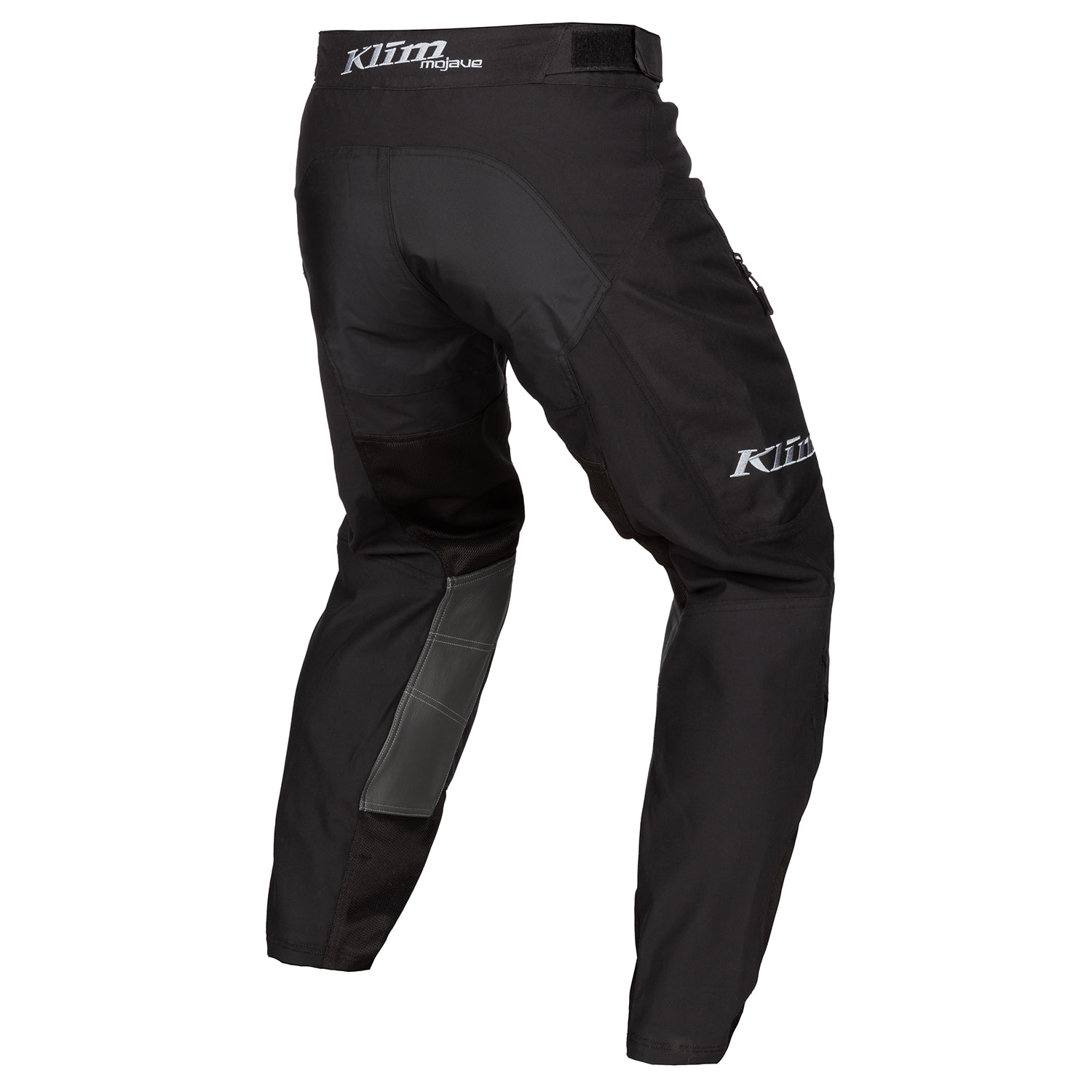 Mojave in boat pants