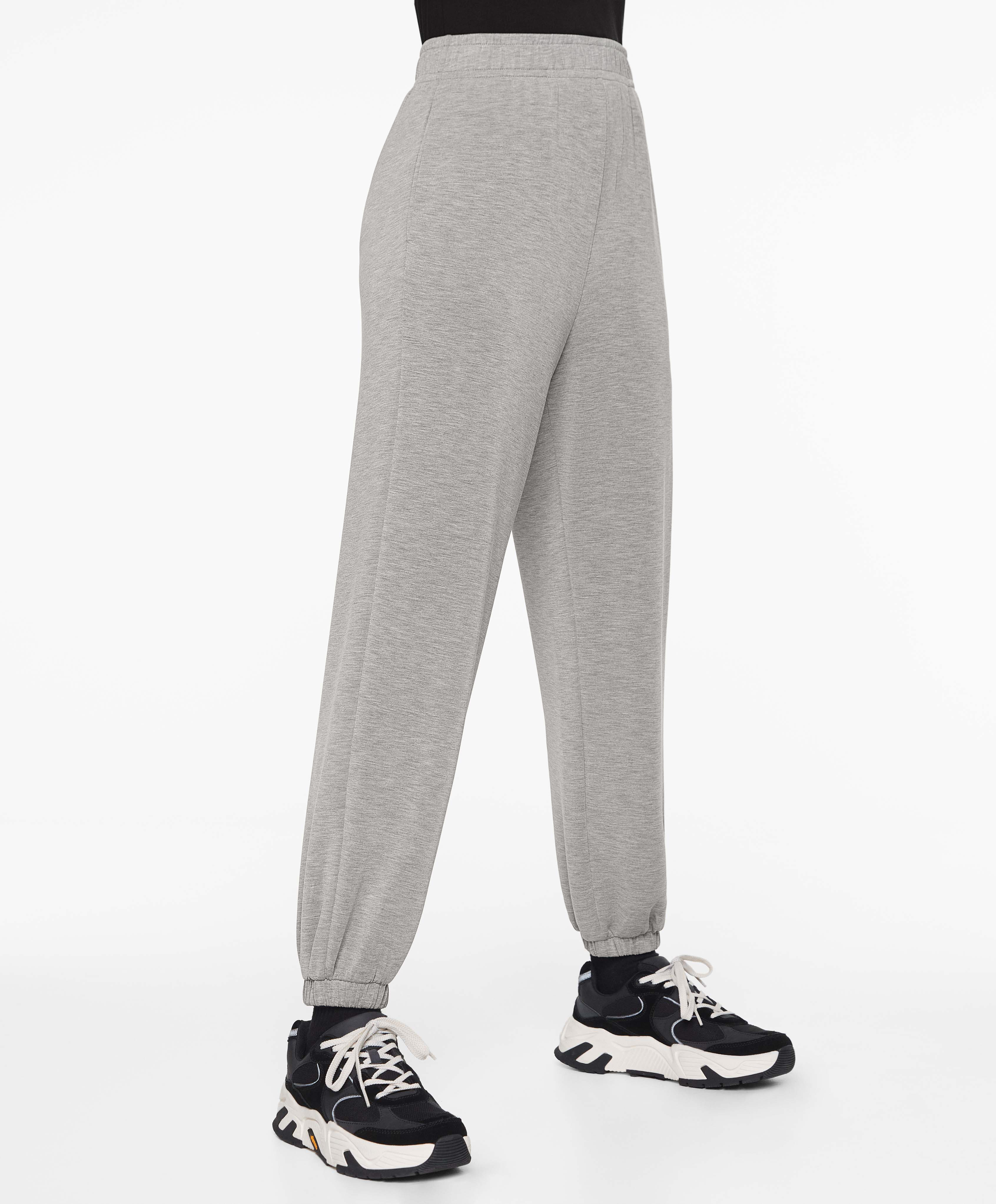 OYSHO Joggers with modal