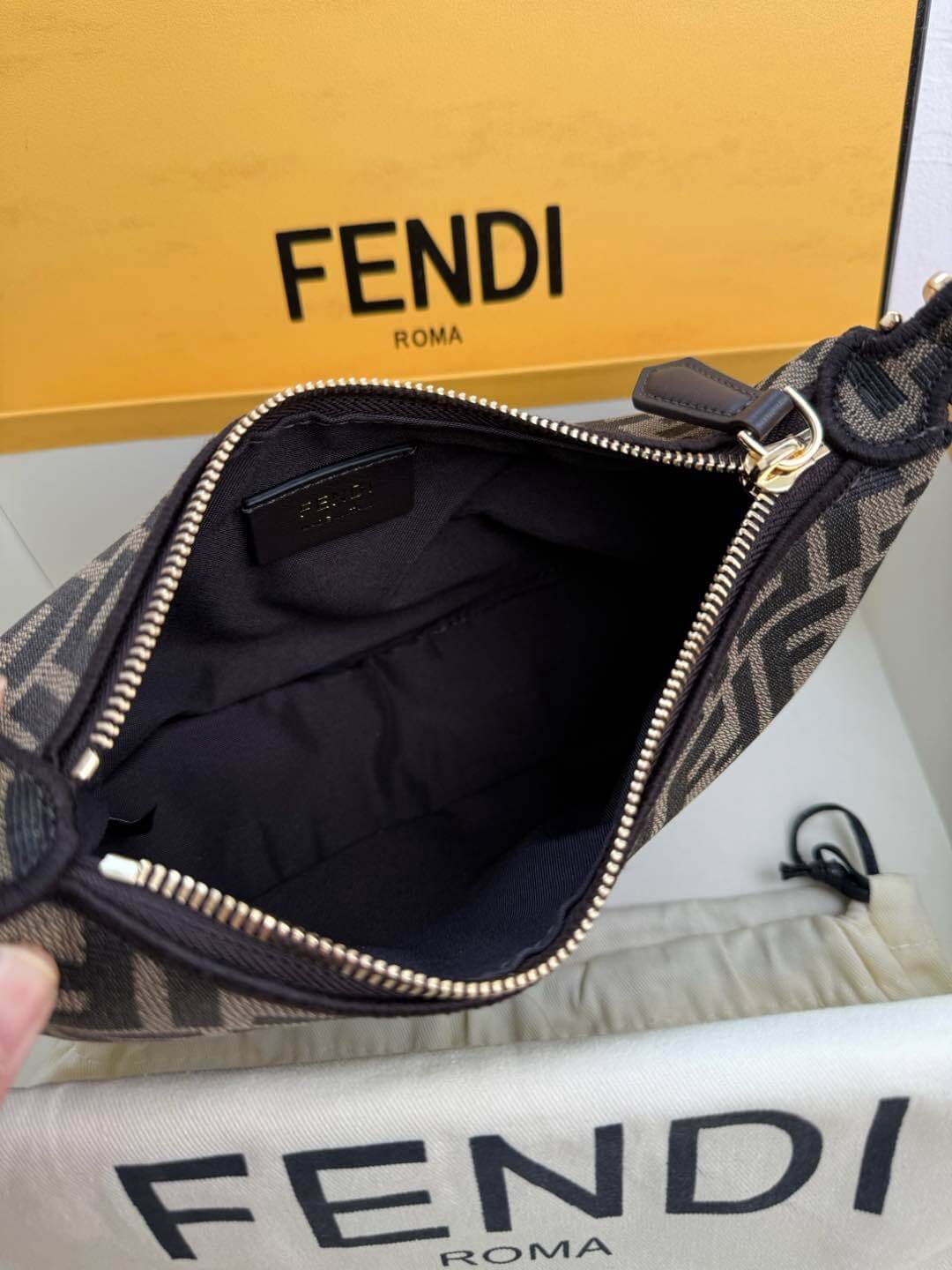 Fendigraphy Mini(HIGH-END GRADE) - Top Club